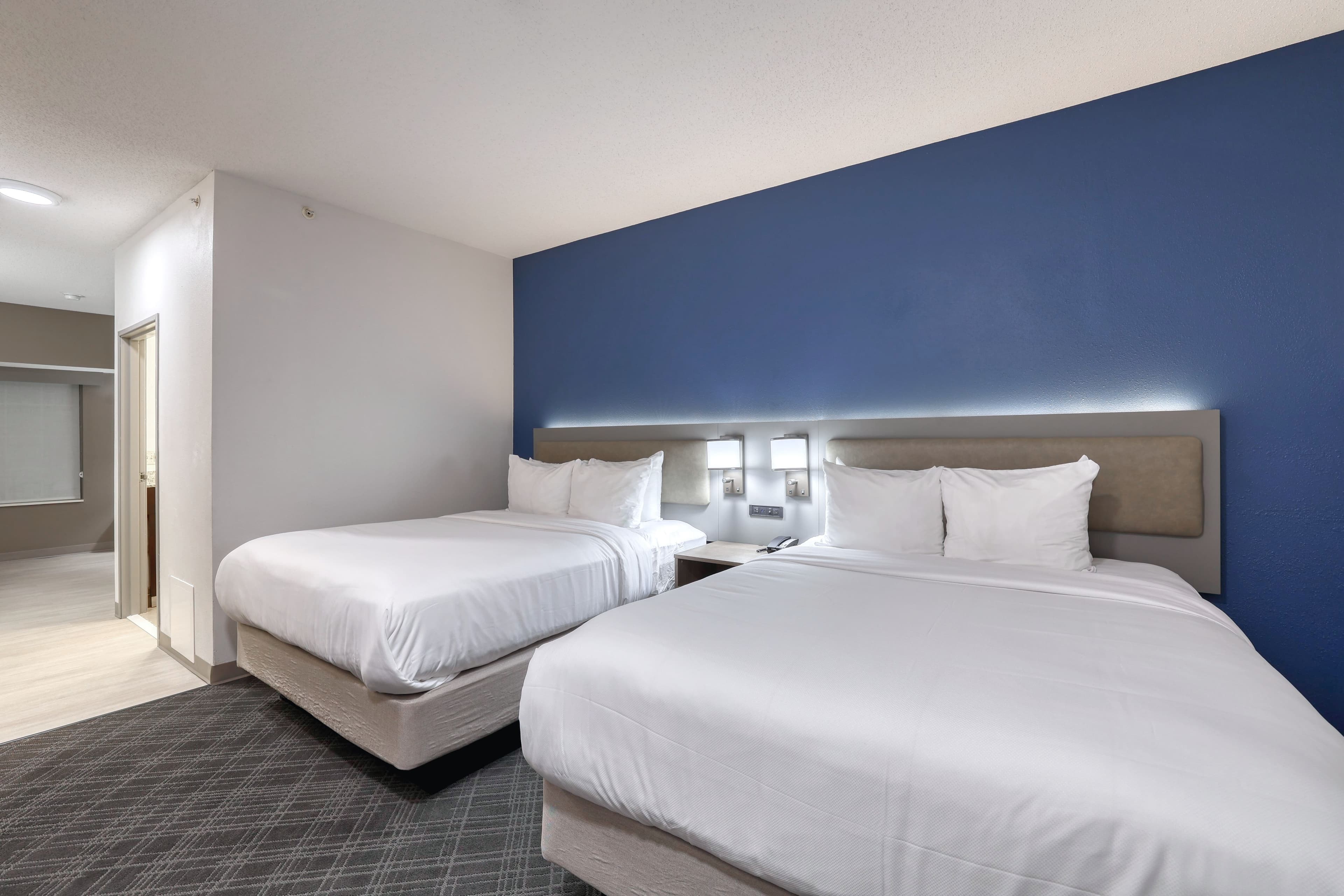 Comfort Suites Milwaukee Airport — 15