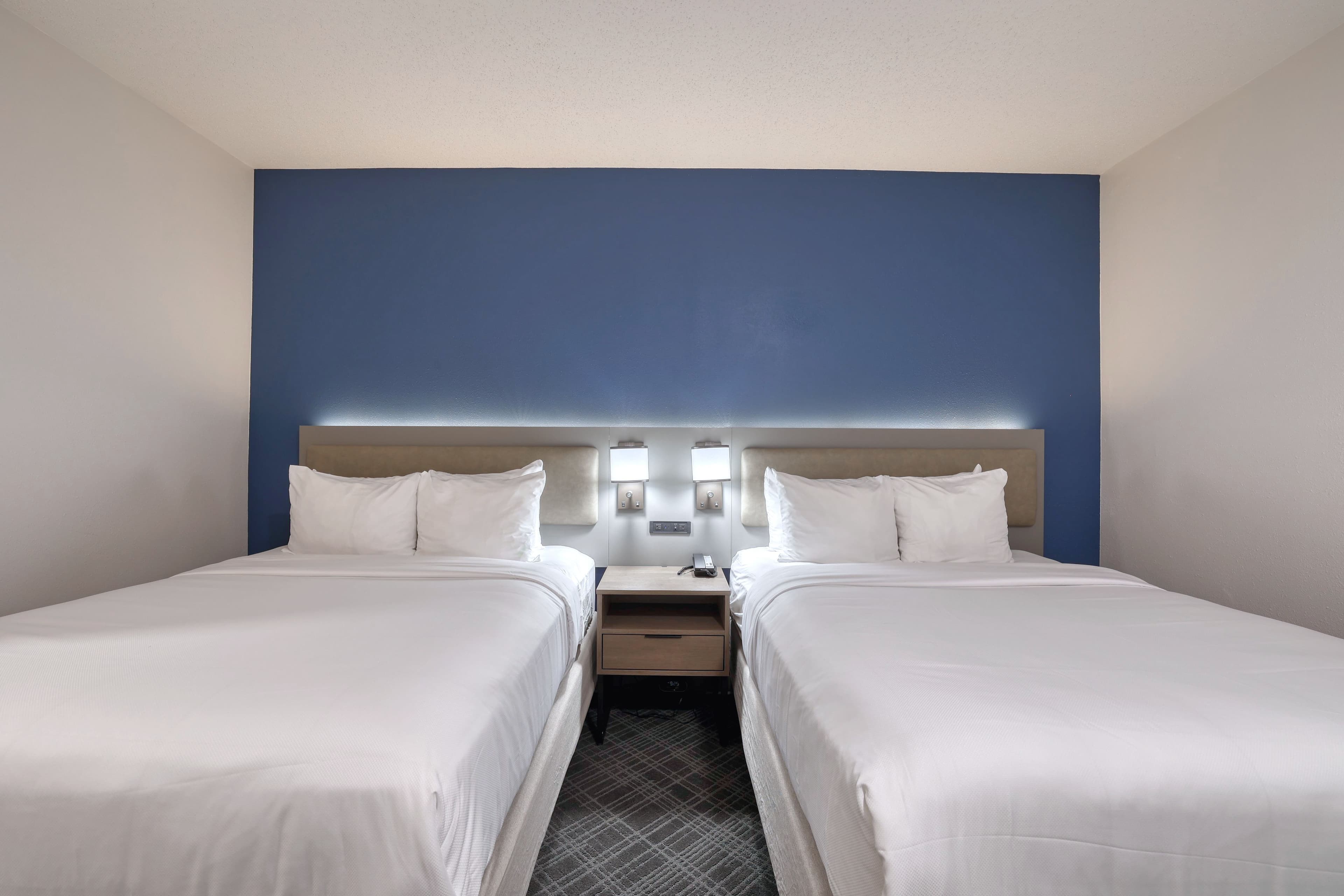 Comfort Suites Milwaukee Airport — 16