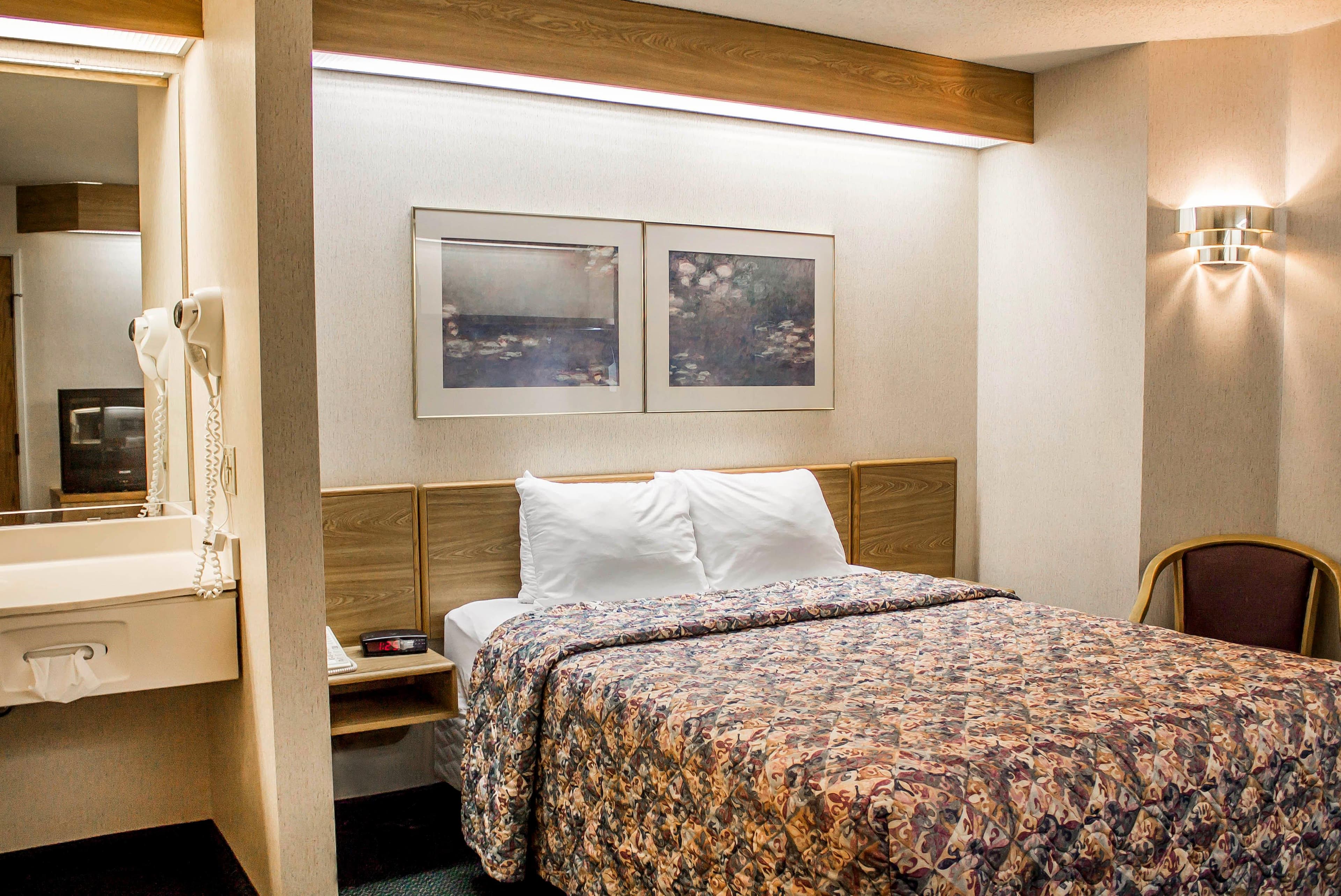Rodeway Inn Abbotsford — 14