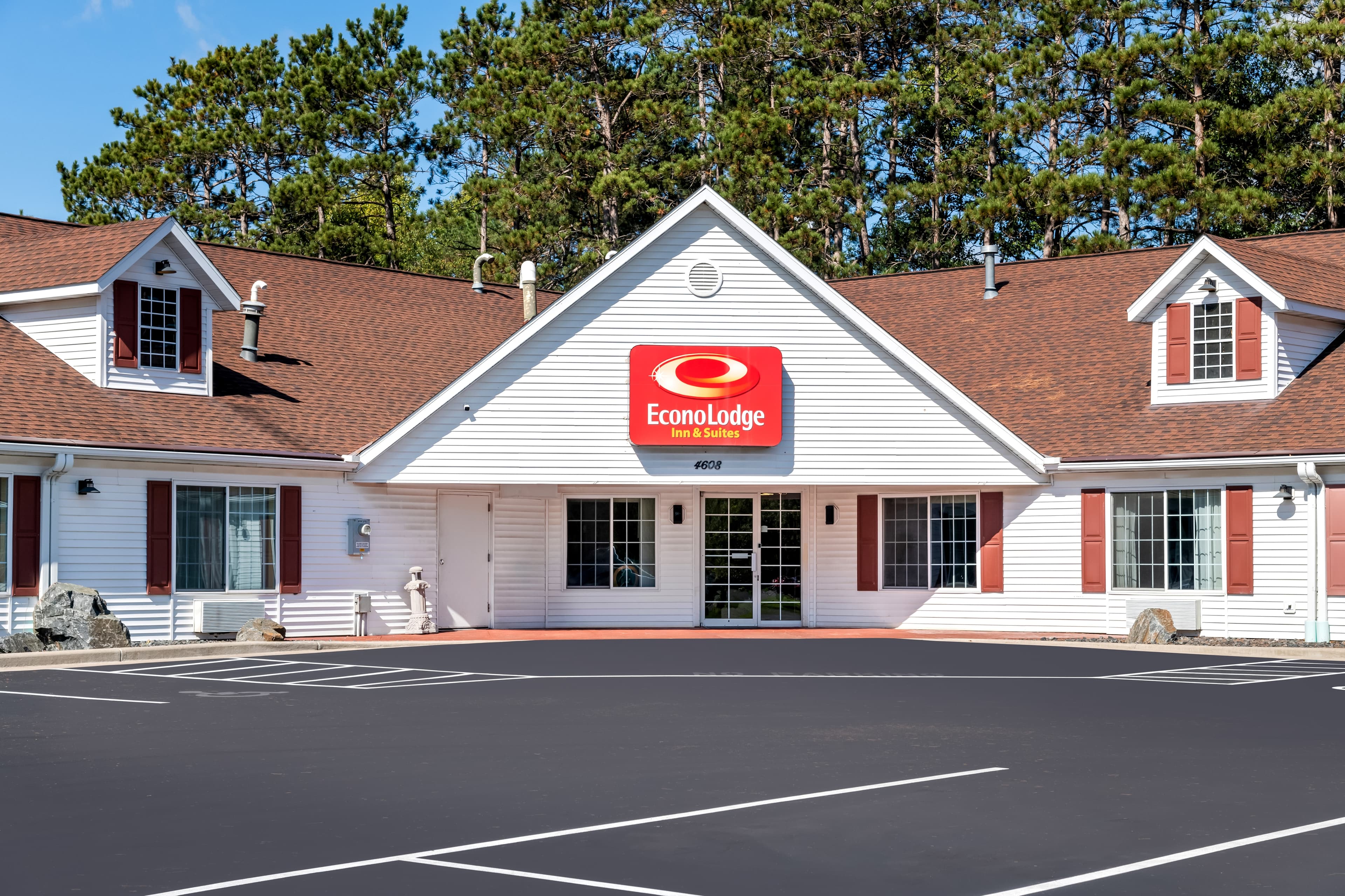 Econo Lodge Inn & Suites Eau Claire South