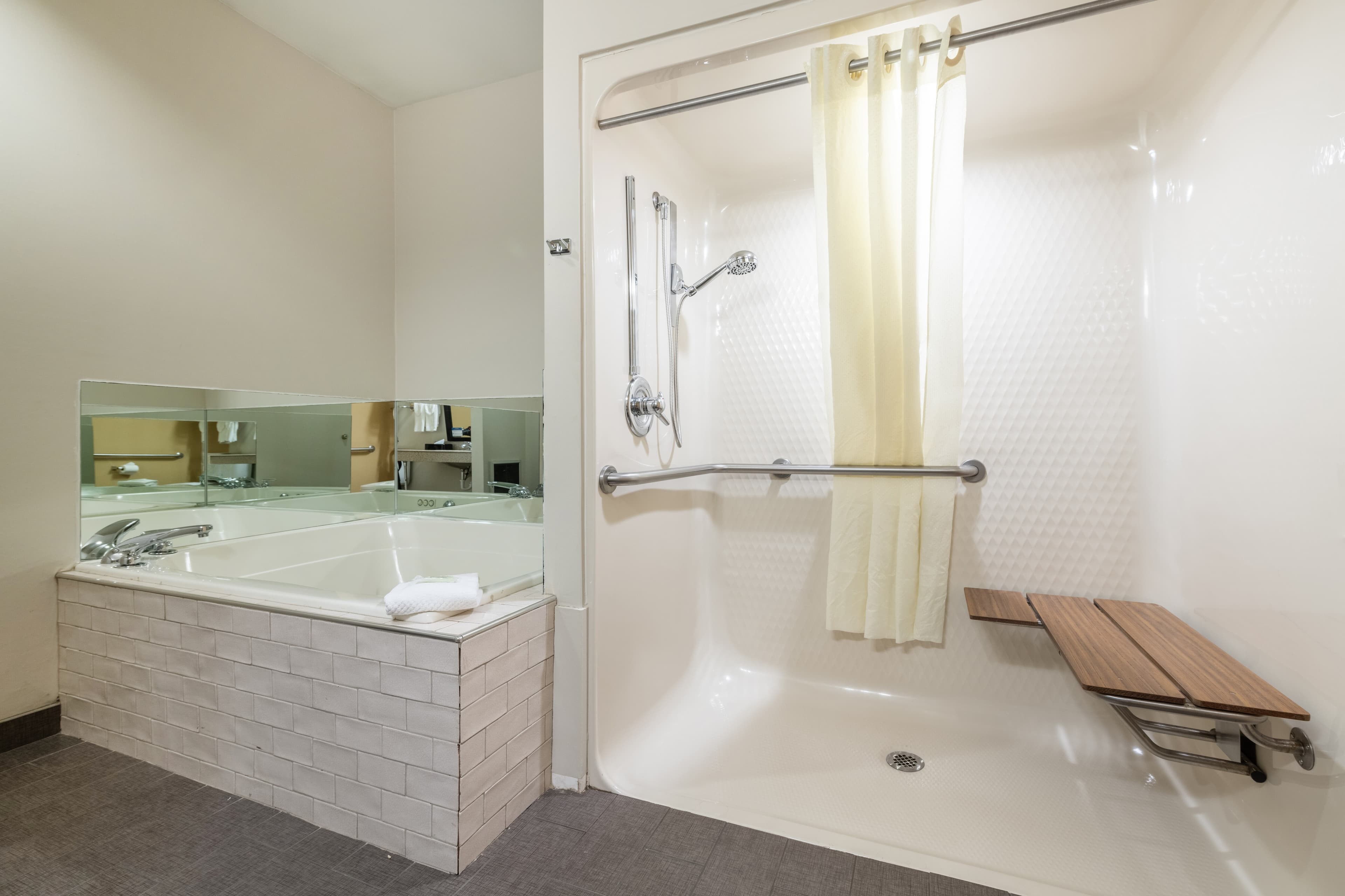 Sleep Inn & Suites Green Bay South — 14