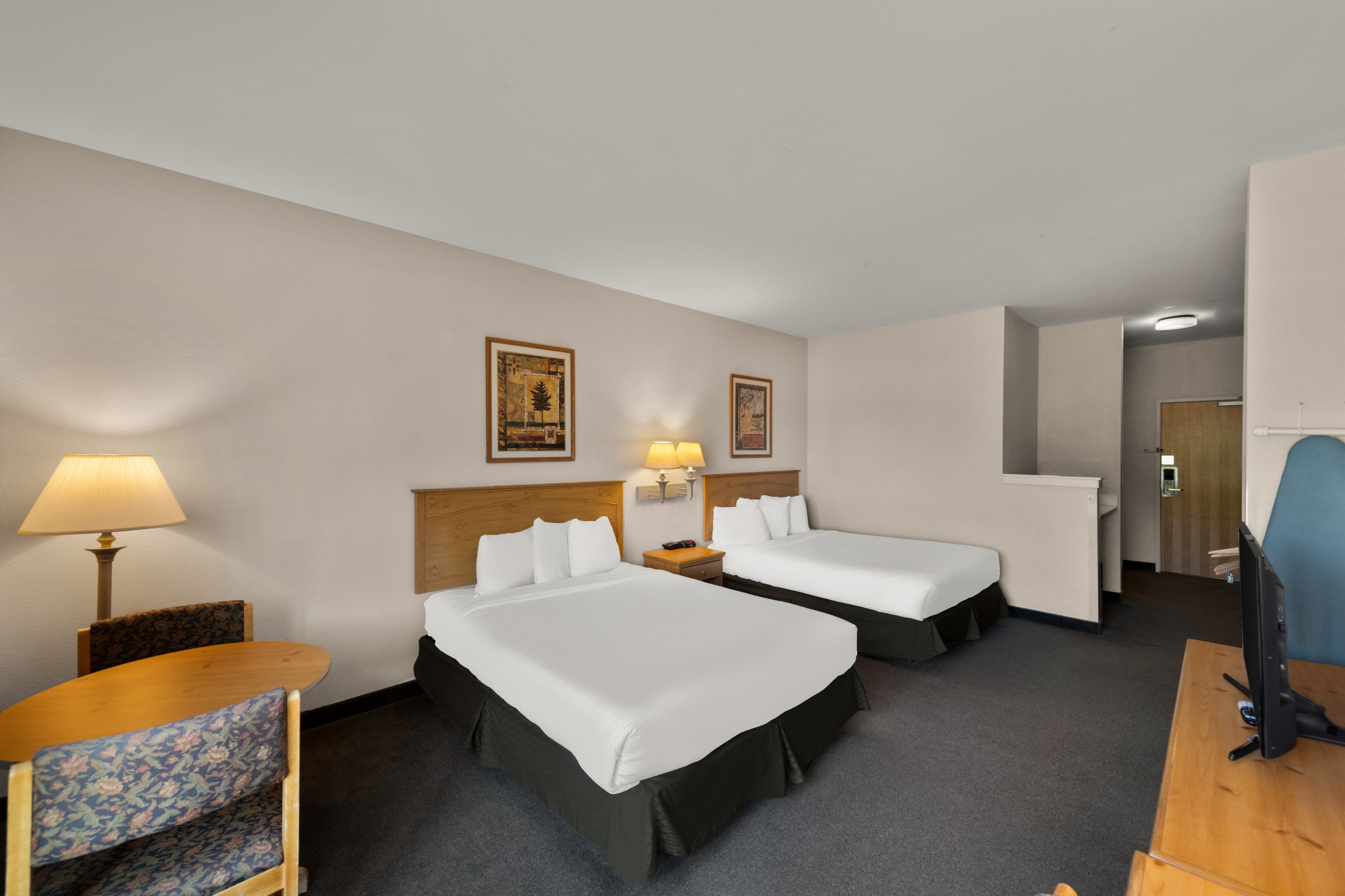 Rodeway Inn & Suites Tomahawk — 8