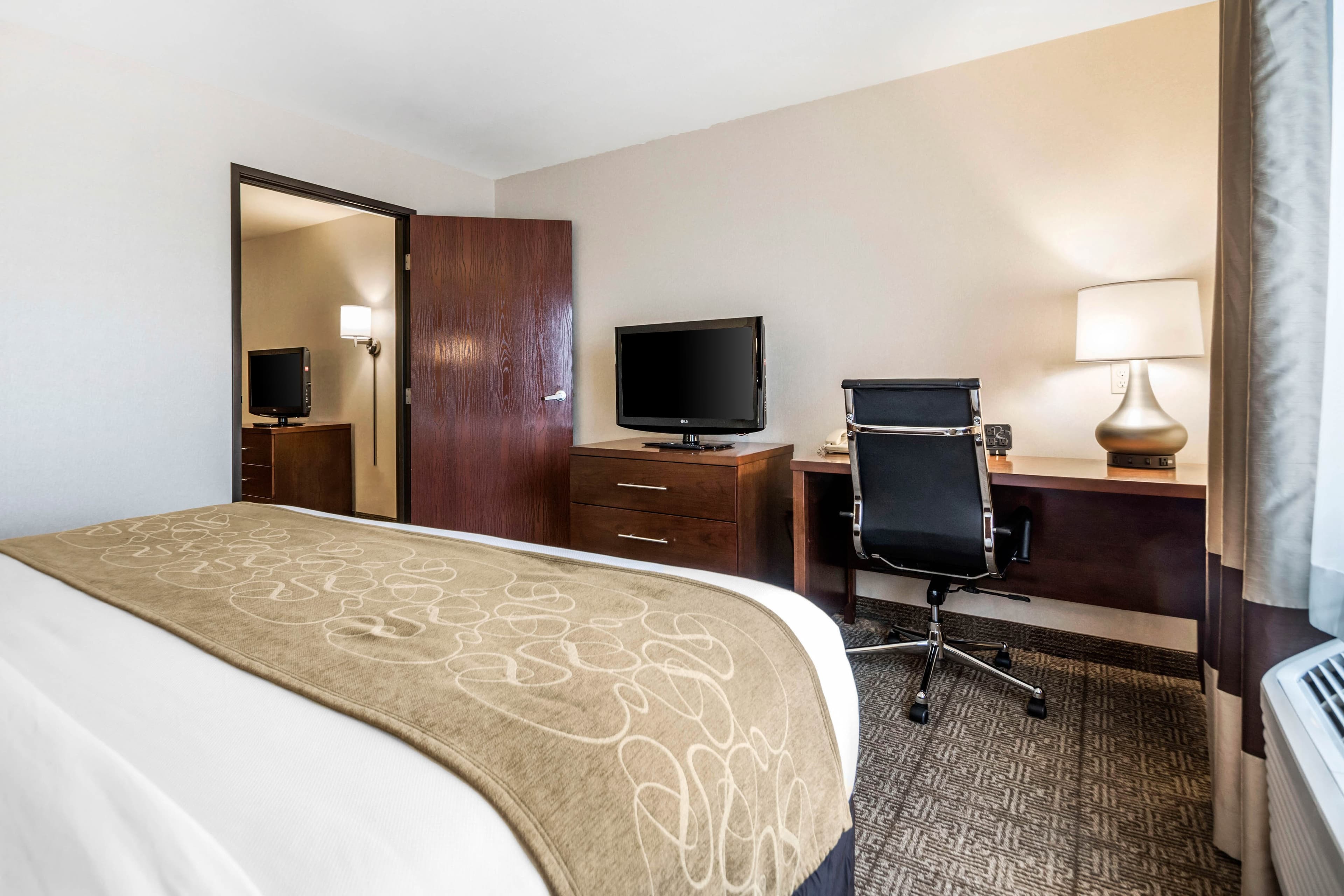 Comfort Suites at Par 4 Resort — 26