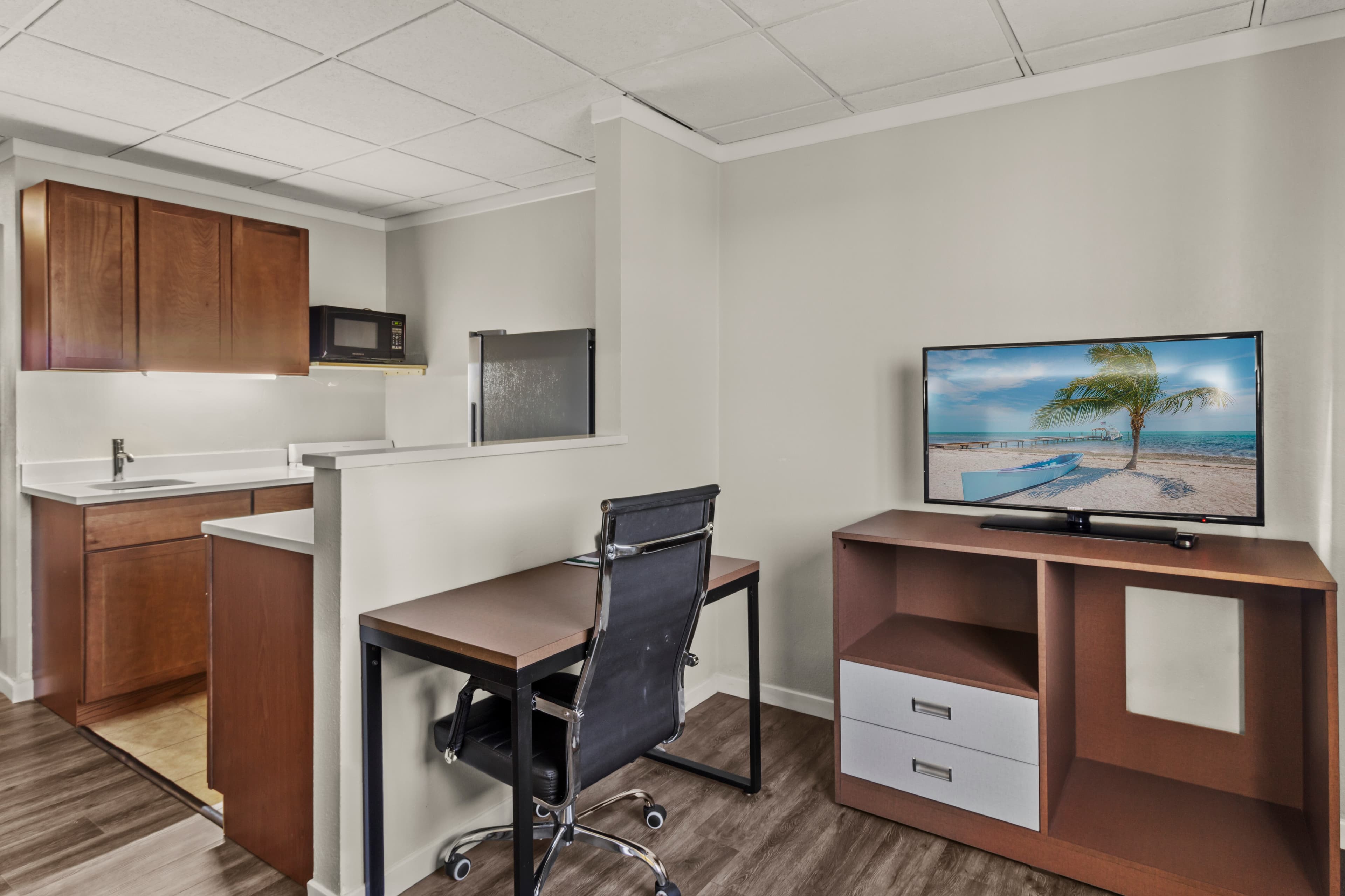 Quality Inn & Suites Green Bay Downtown — 12