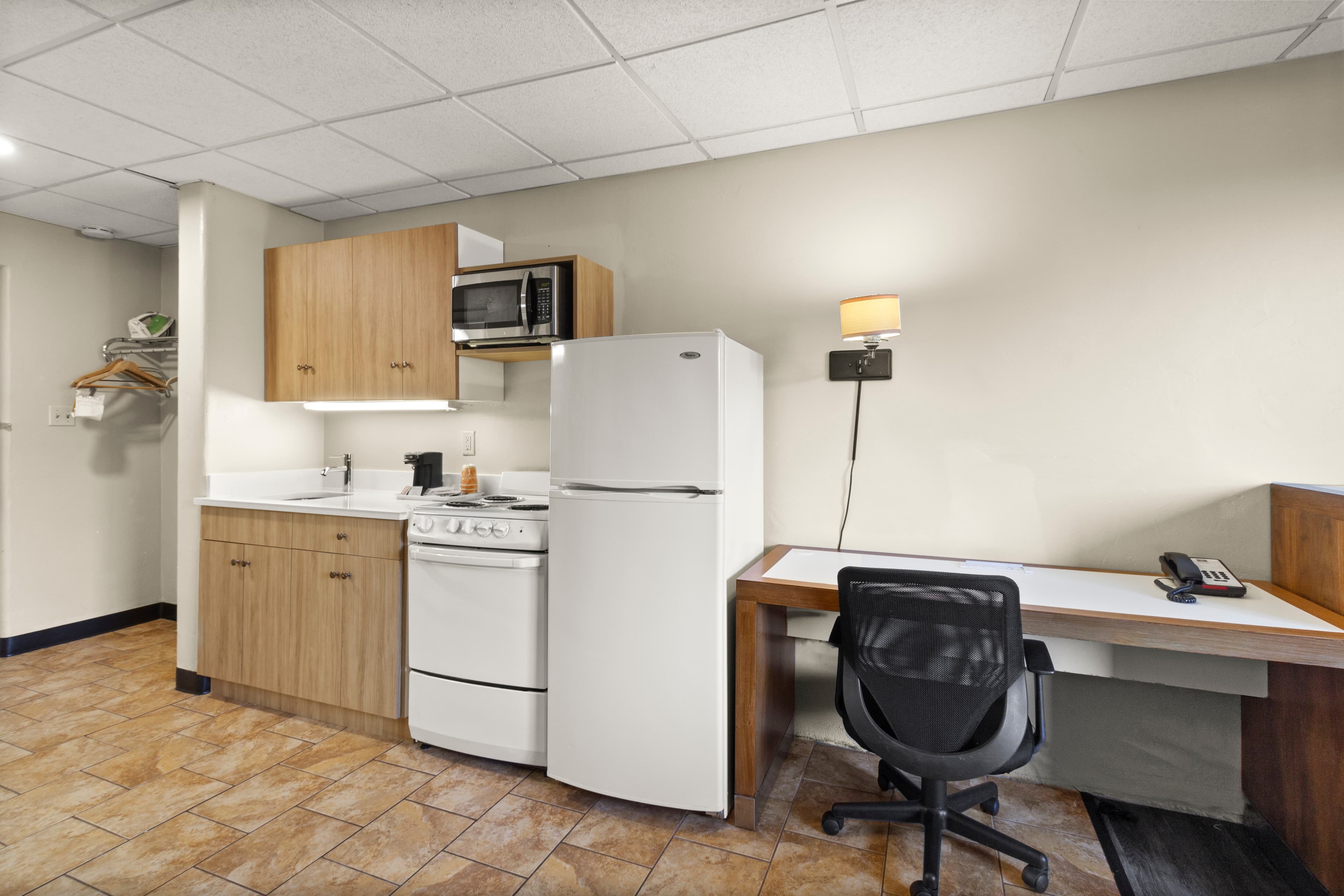 Quality Inn & Suites Green Bay Downtown — 14