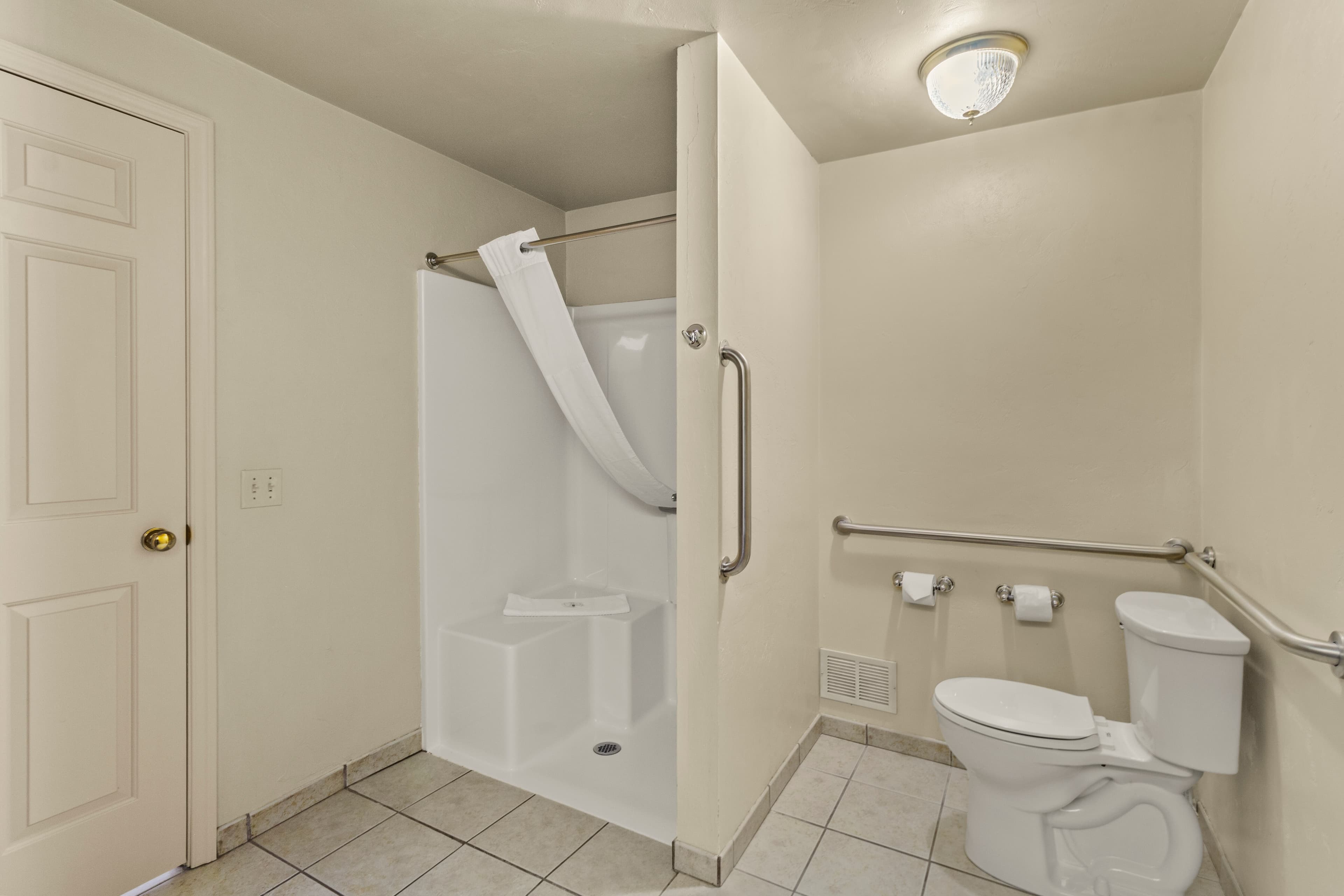 Quality Inn & Suites Green Bay Downtown — 20
