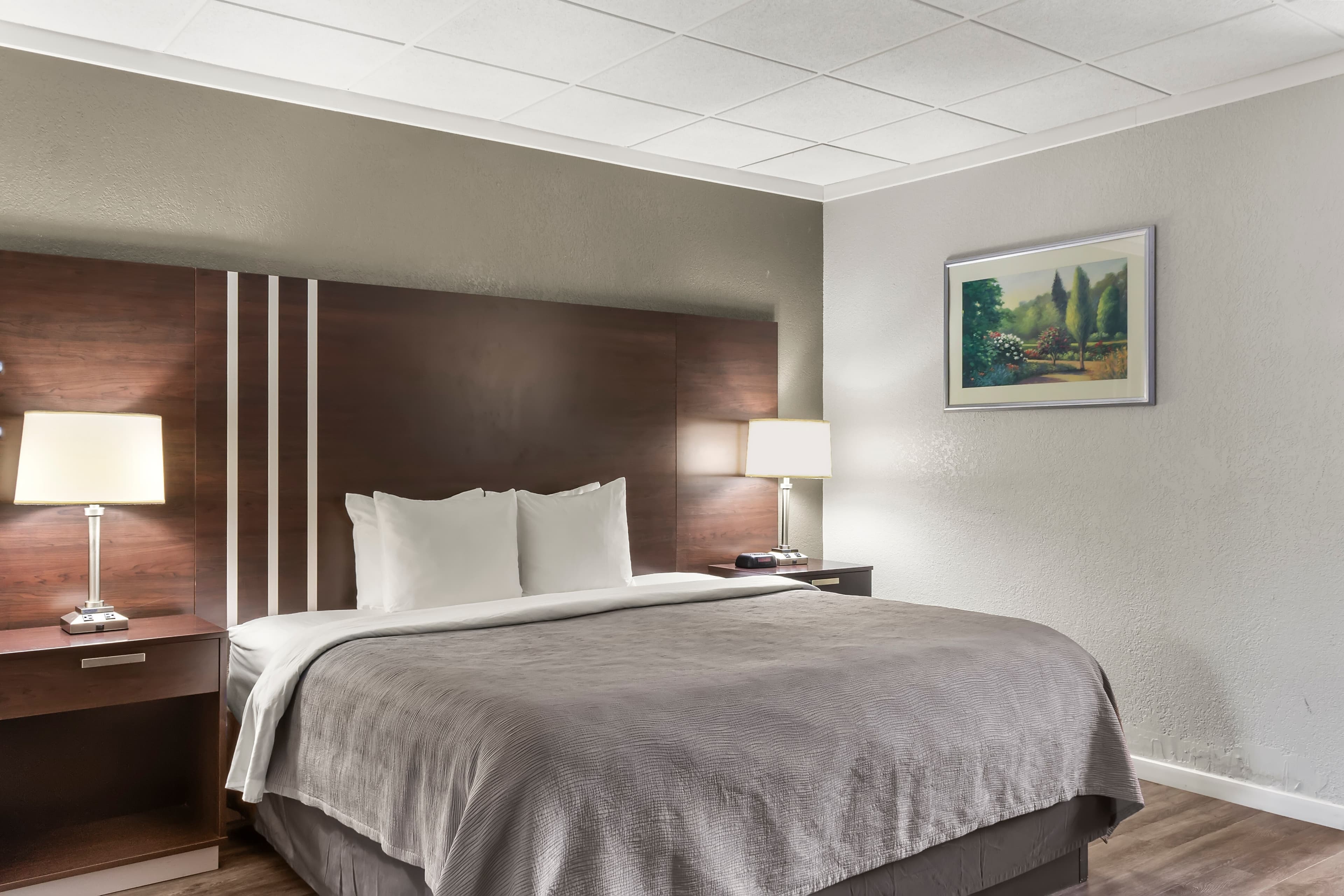 Quality Inn & Suites Green Bay Downtown — 29