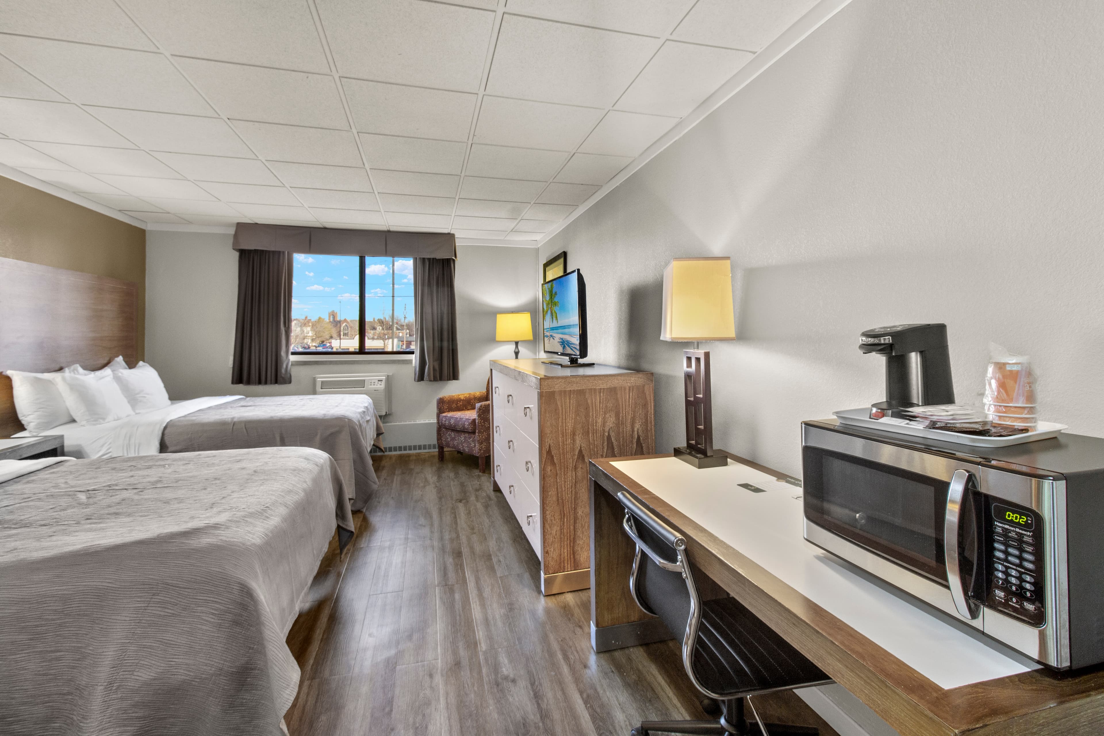 Quality Inn & Suites Green Bay Downtown — 42