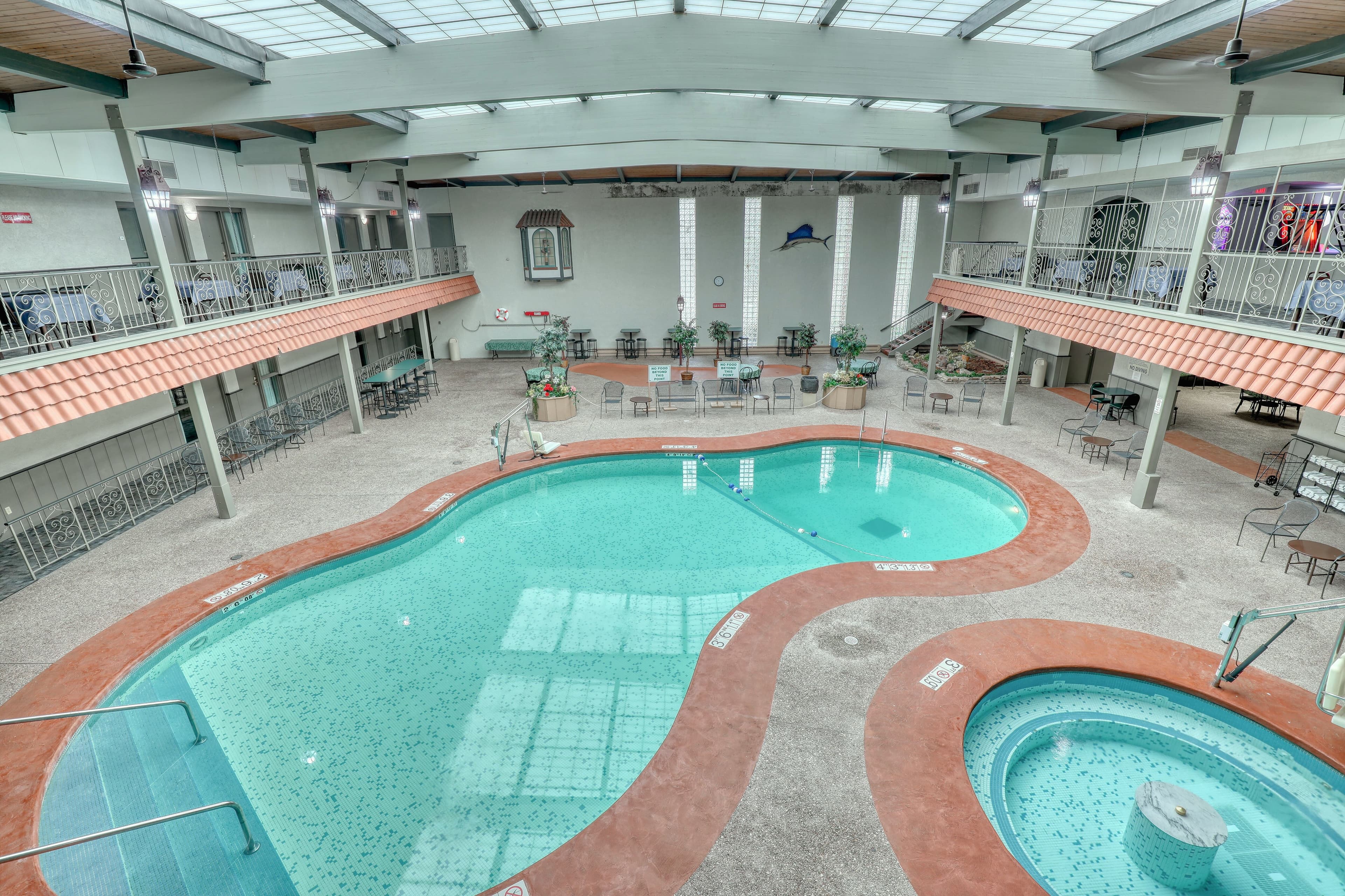 Quality Inn & Suites Green Bay Downtown - Image 1