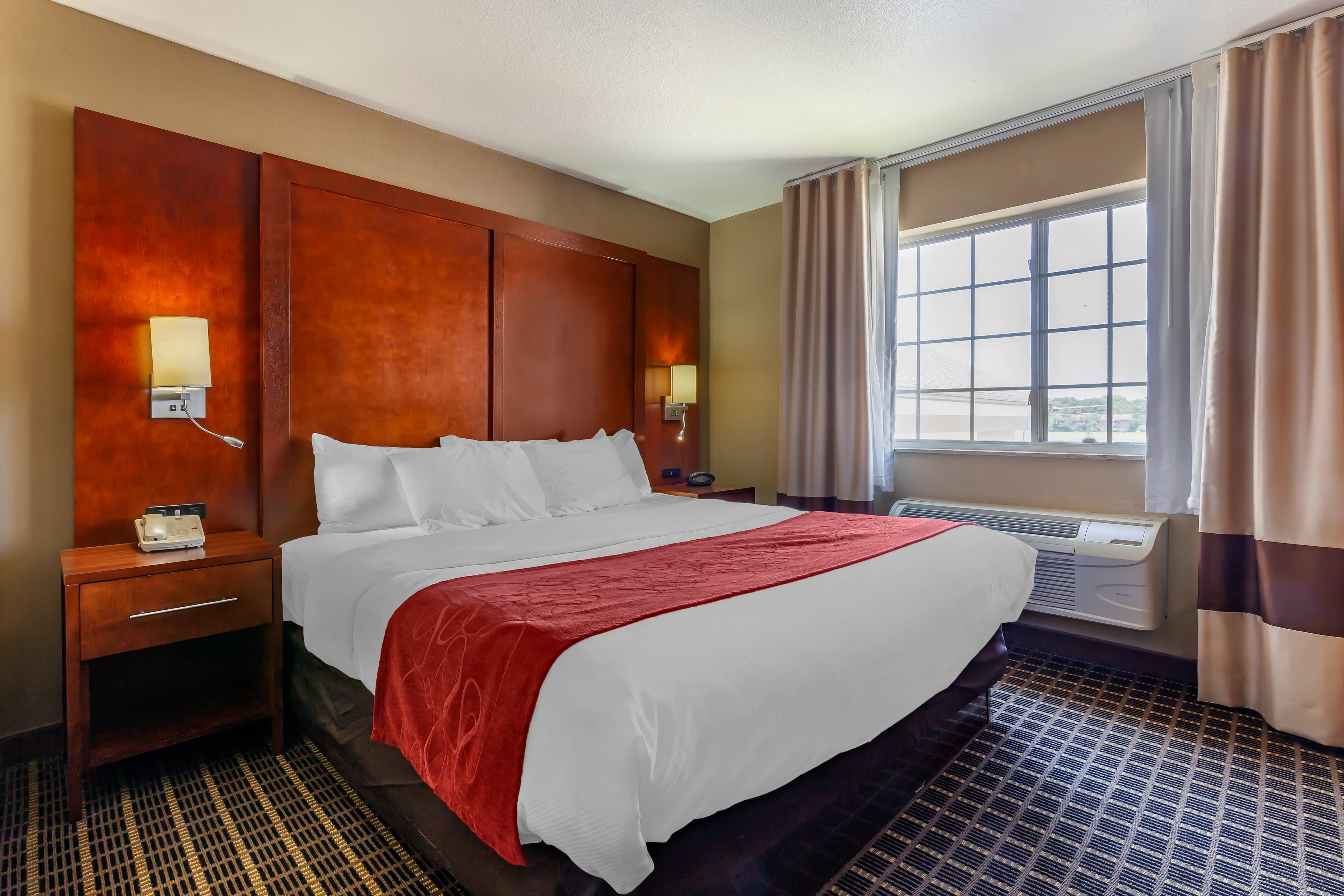 Comfort Suites Delavan - Lake Geneva Area — 7