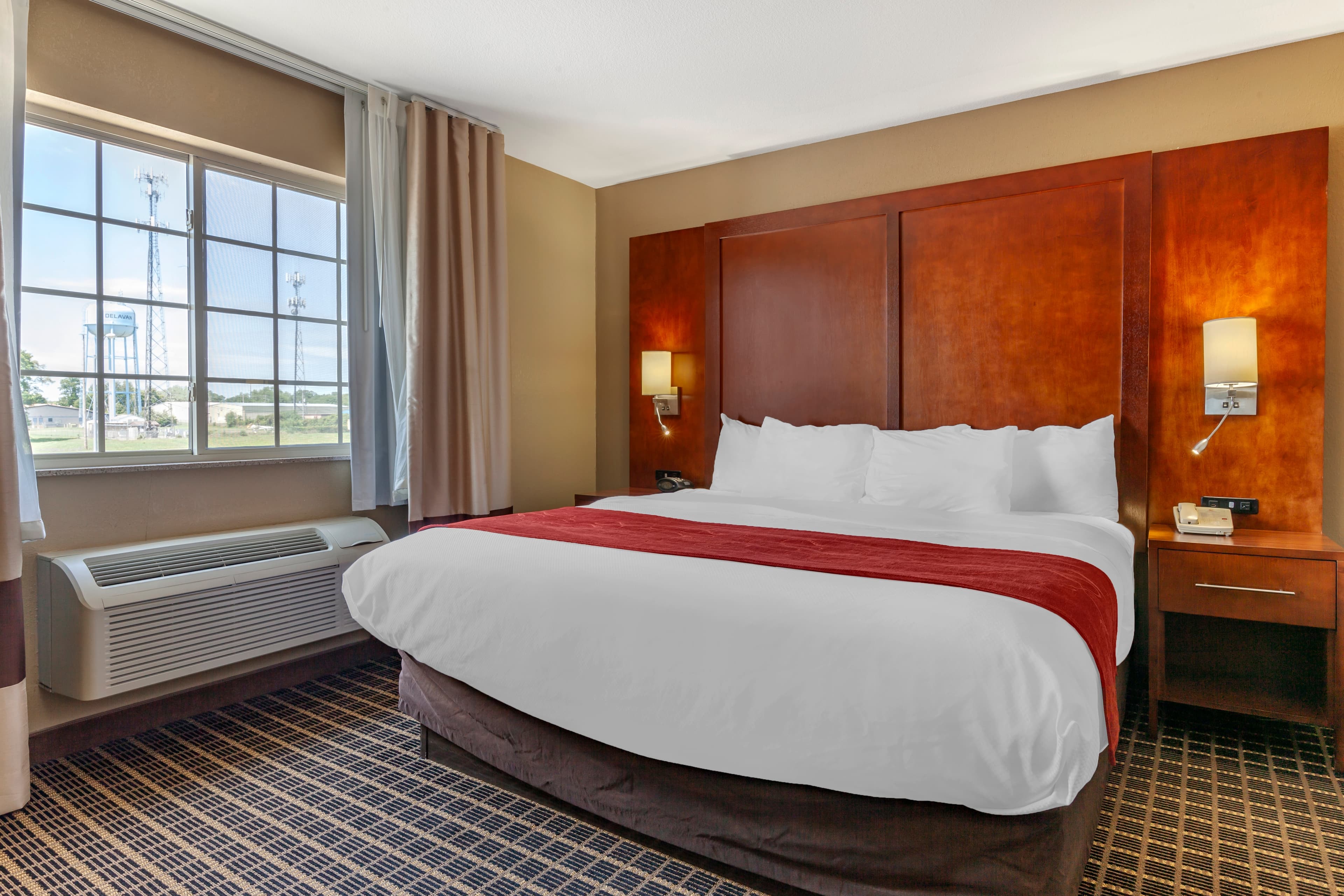 Comfort Suites Delavan - Lake Geneva Area — 30