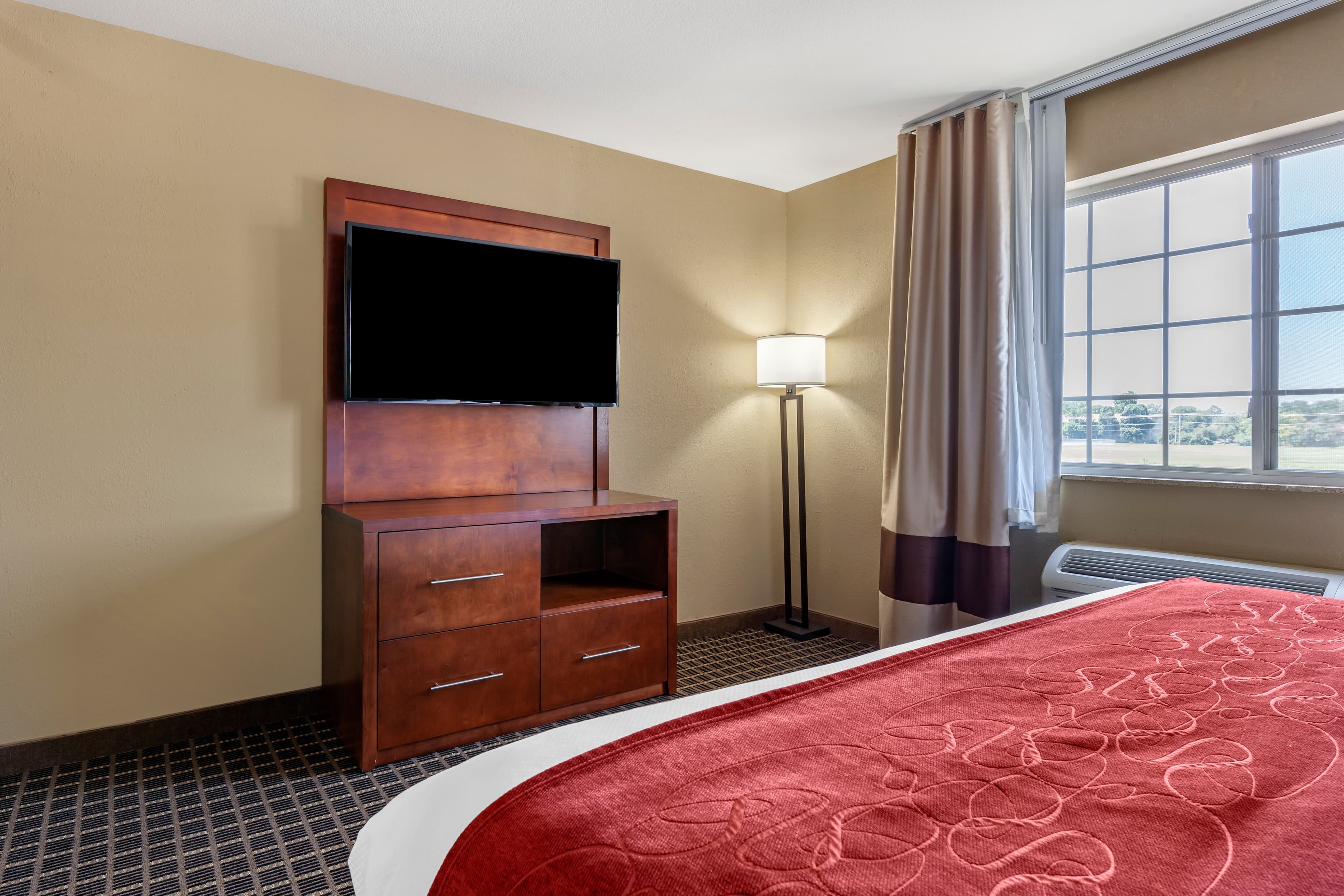 Comfort Suites Delavan - Lake Geneva Area — 31