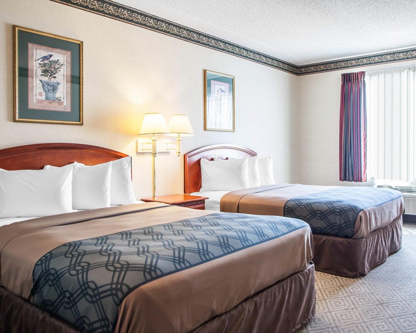 Rodeway Inn & Suites Milwaukee Airport - Image 2