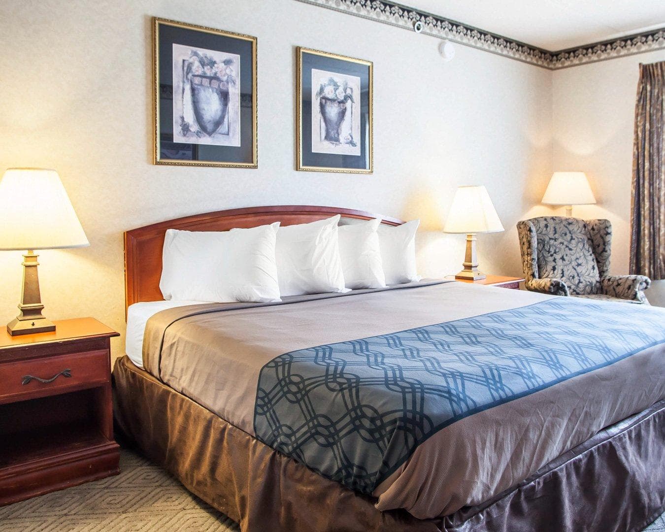 Rodeway Inn & Suites Milwaukee Airport - Image 1