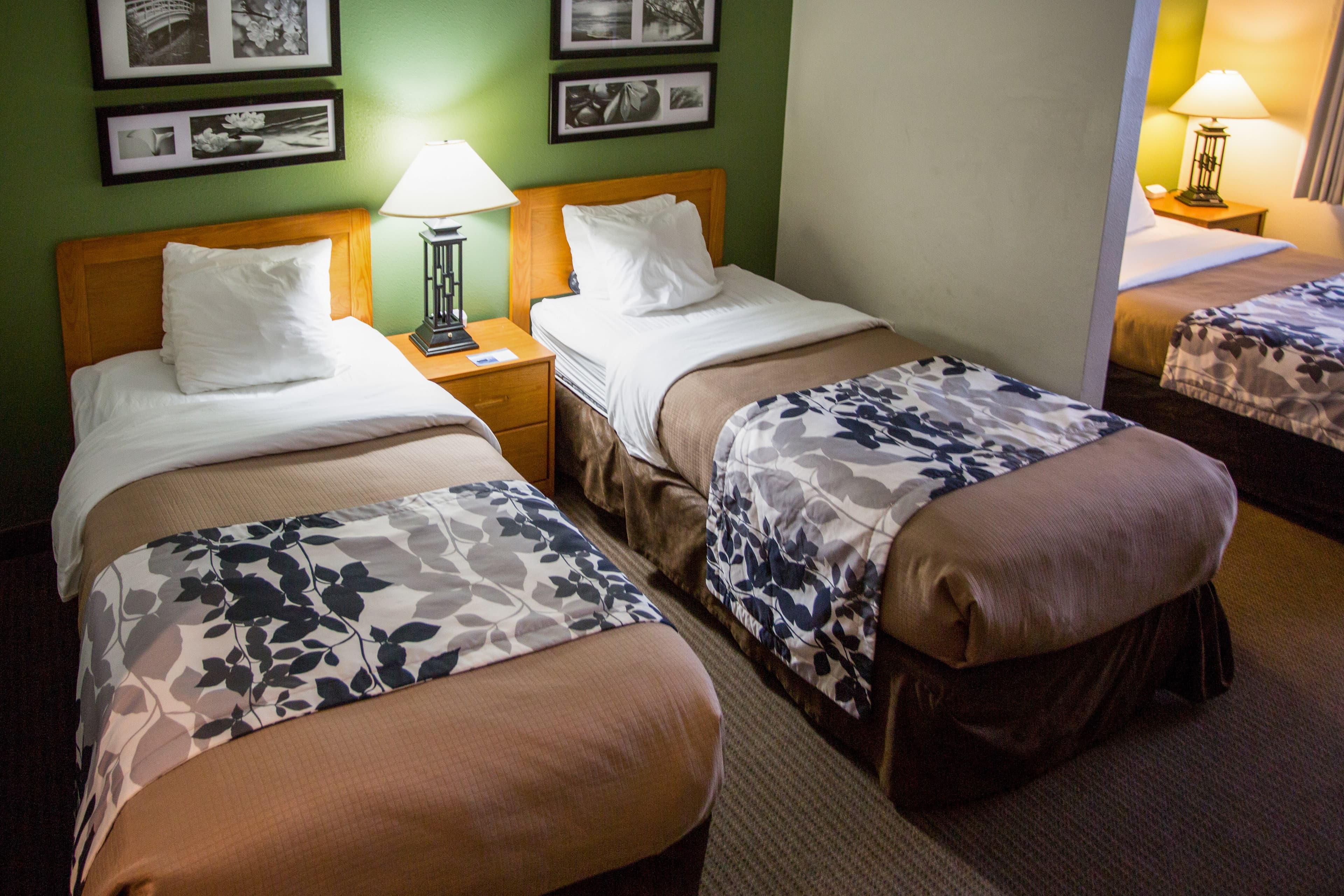 Sleep Inn & Suites Conference Center Eau Claire North — 12