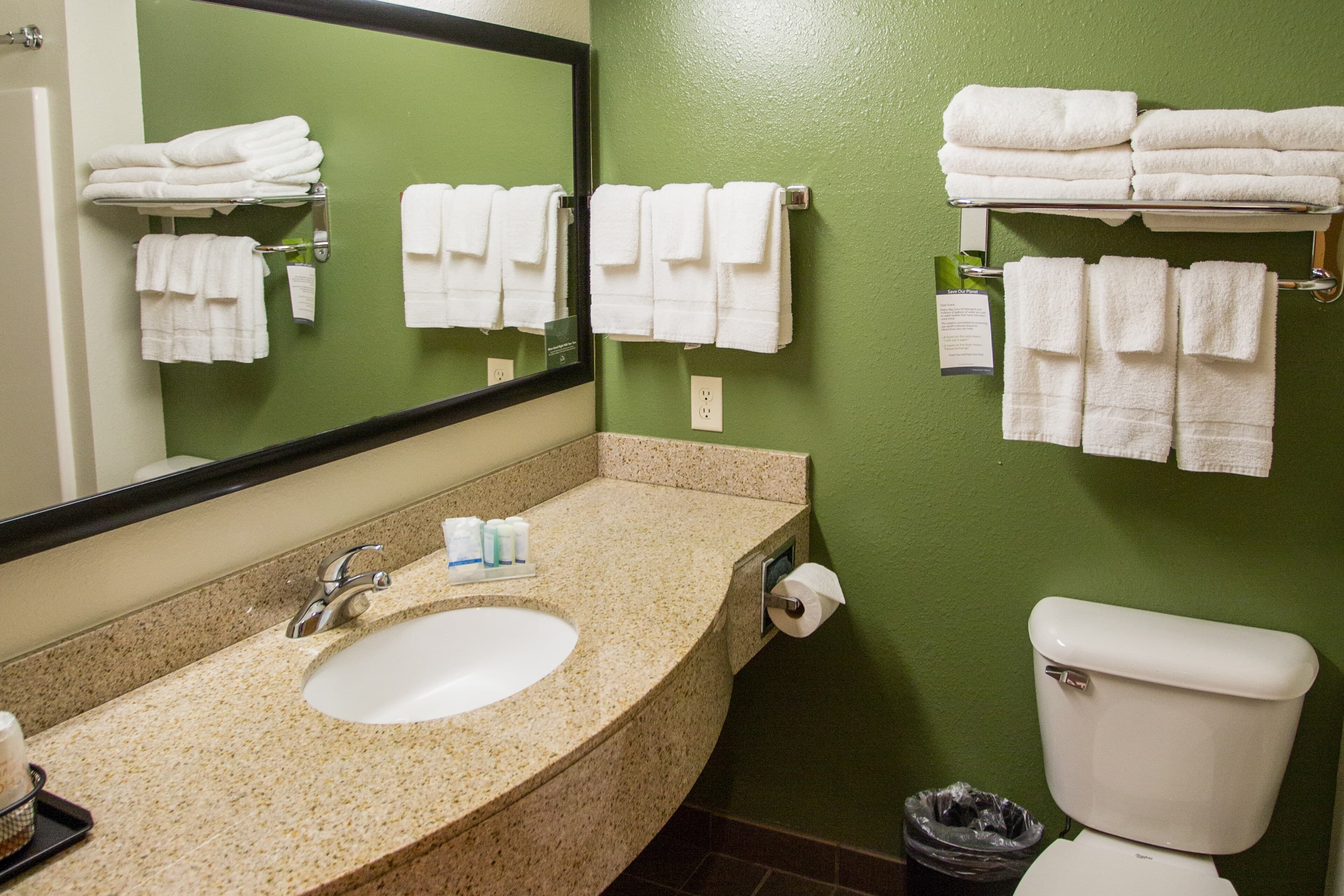 Sleep Inn & Suites Conference Center Eau Claire North — 14