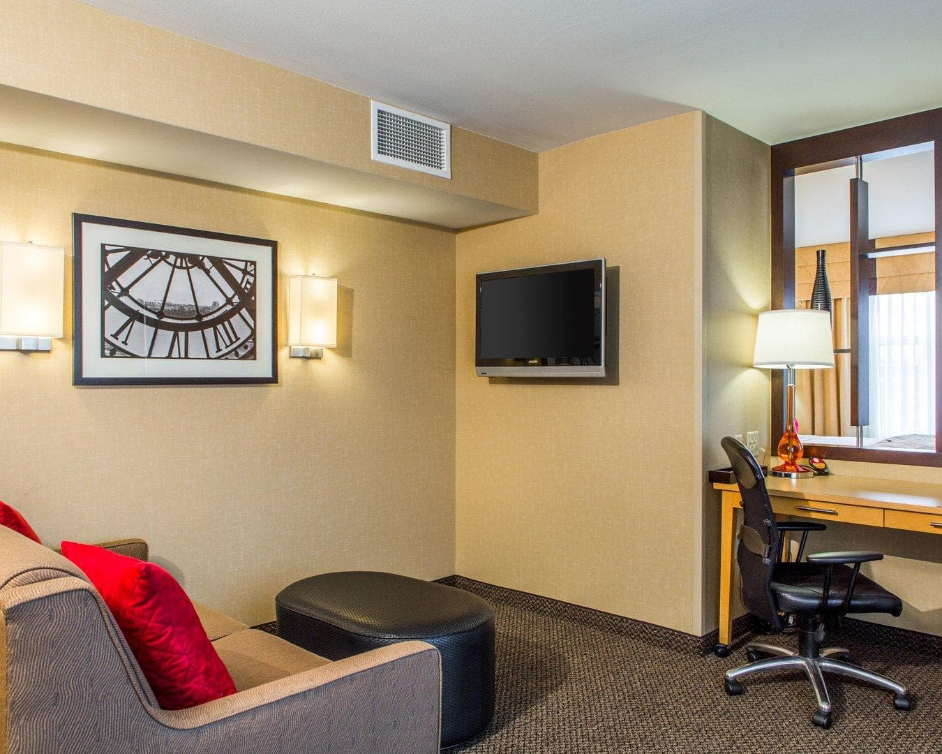 Cambria Hotel Appleton — 18