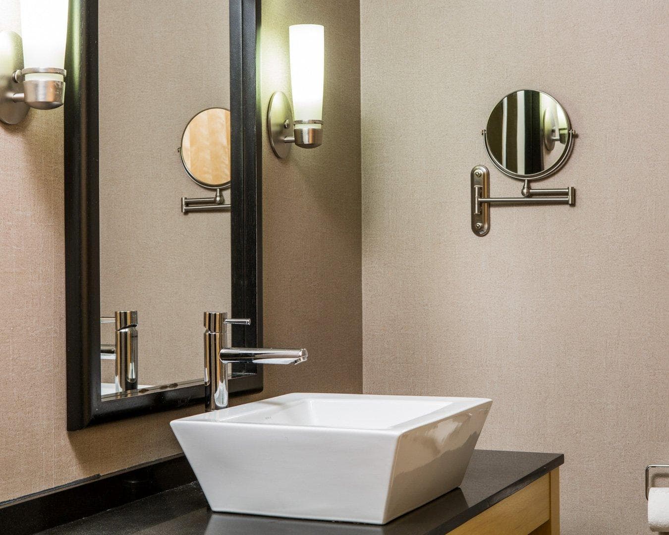 Cambria Hotel Appleton - Image 3