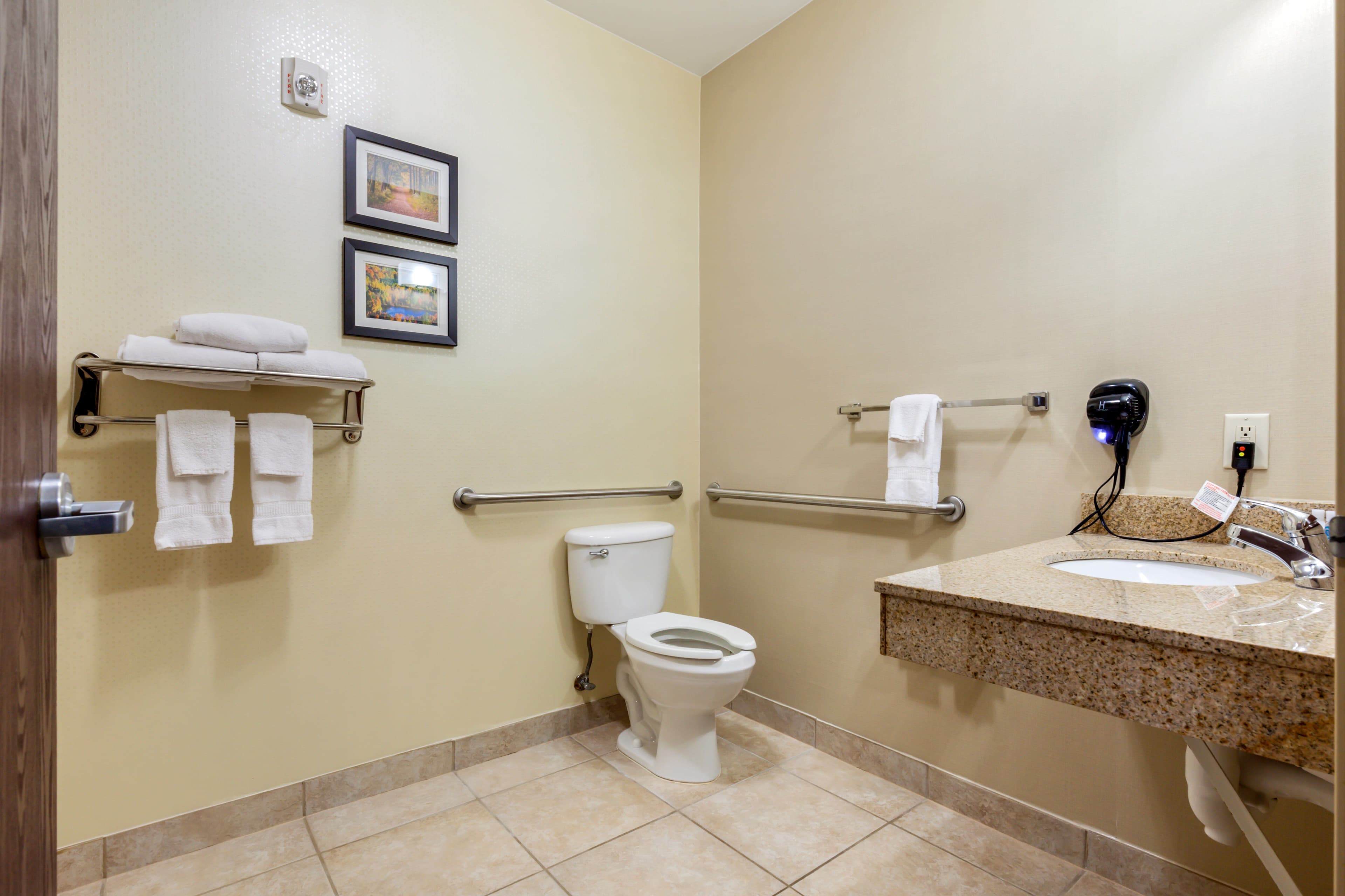 Comfort Inn Plover-Stevens Point - Image 5