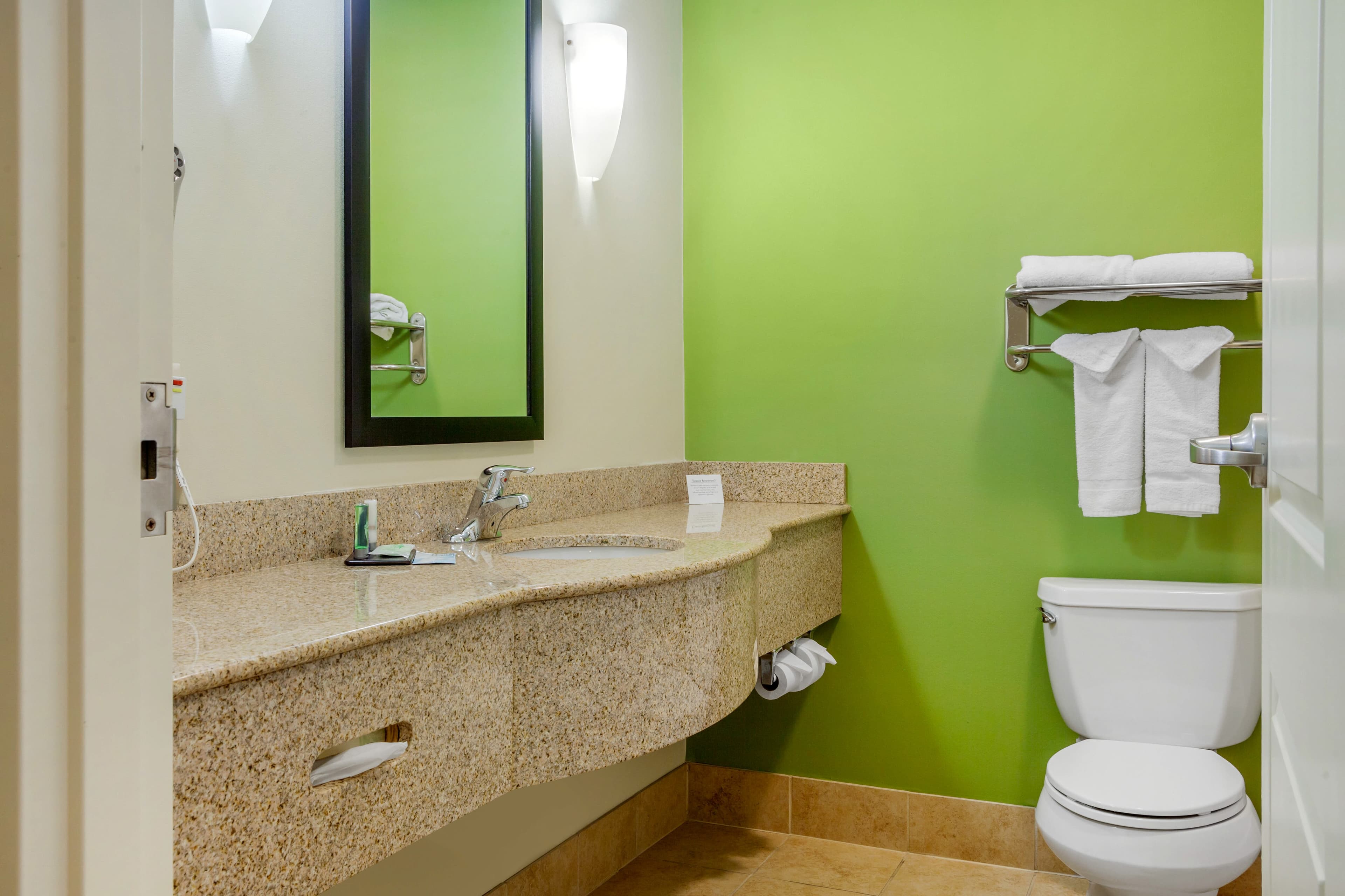 Sleep Inn & Suites Milwaukee Airport — 13