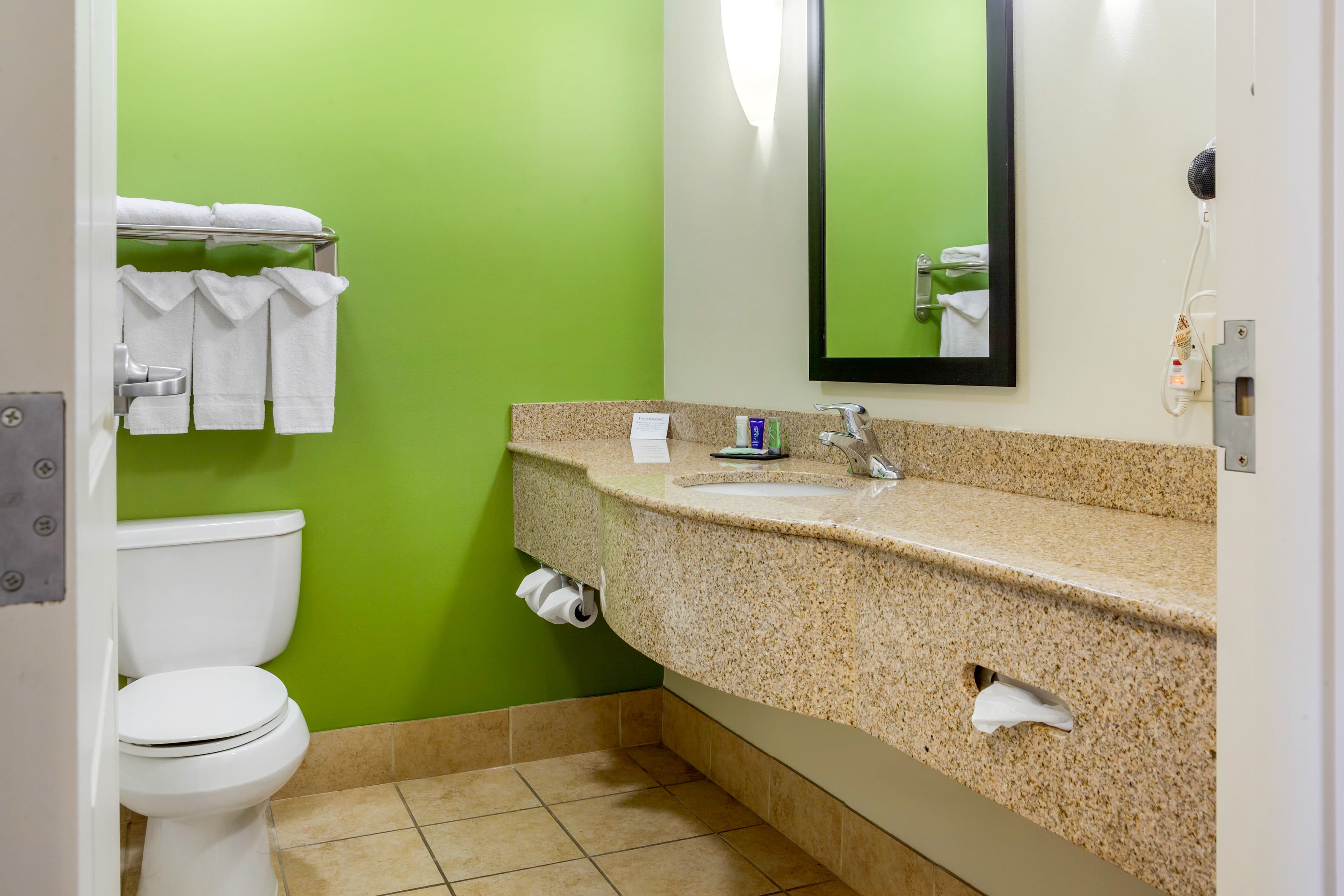 Sleep Inn & Suites Milwaukee Airport — 24