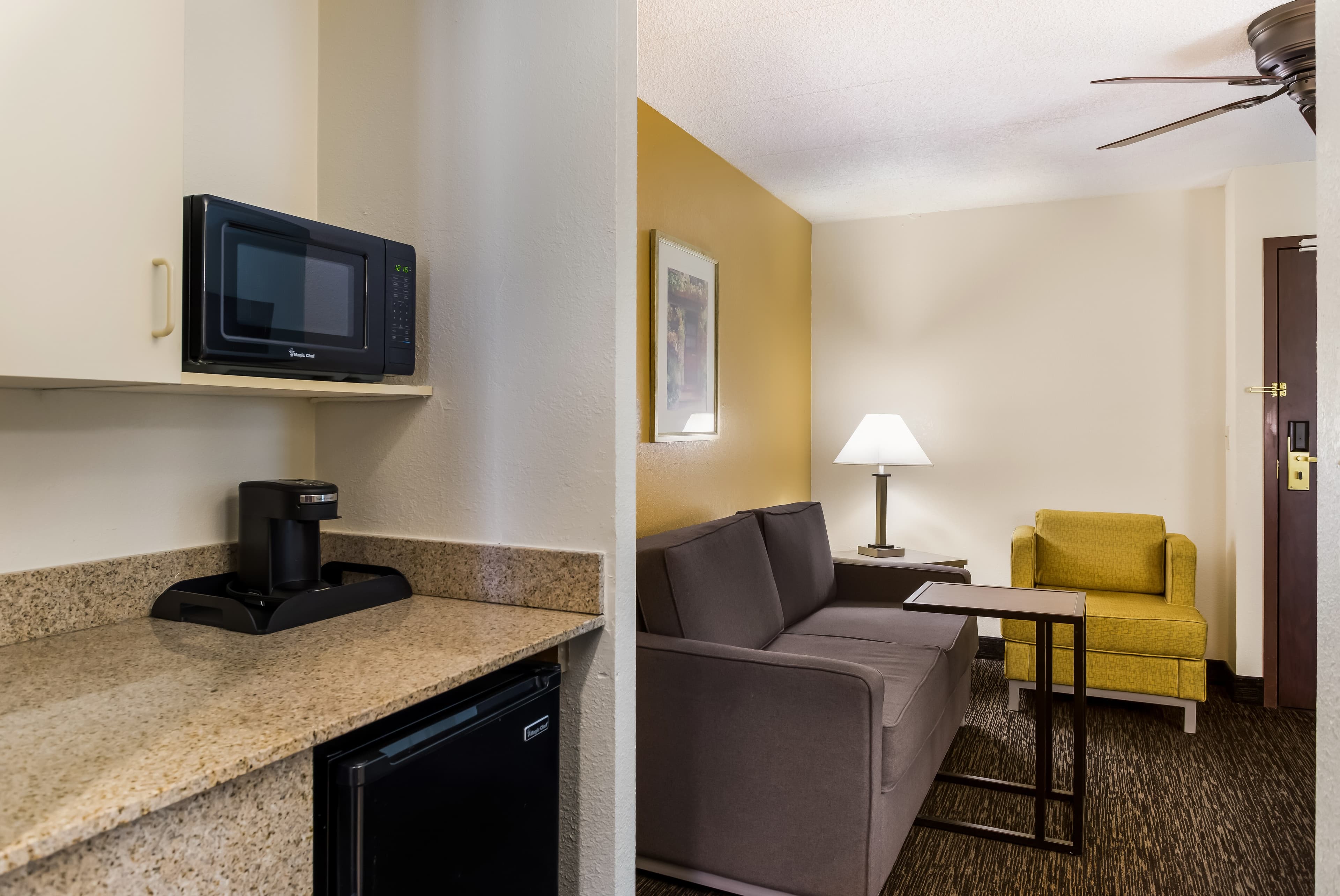 Quality Suites Milwaukee Airport — 7