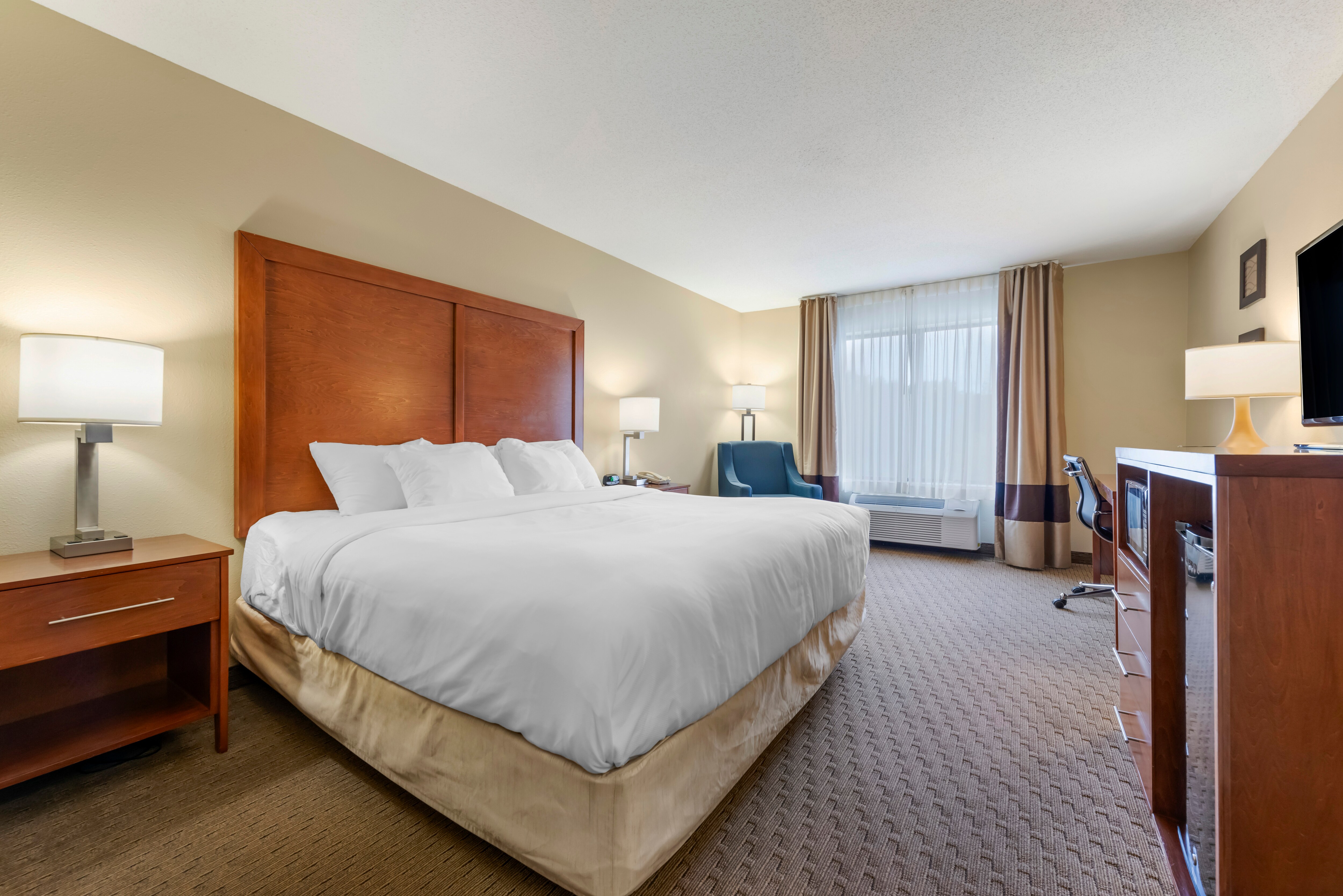 Comfort Inn & Suites Black River Falls I-94 - Image 4