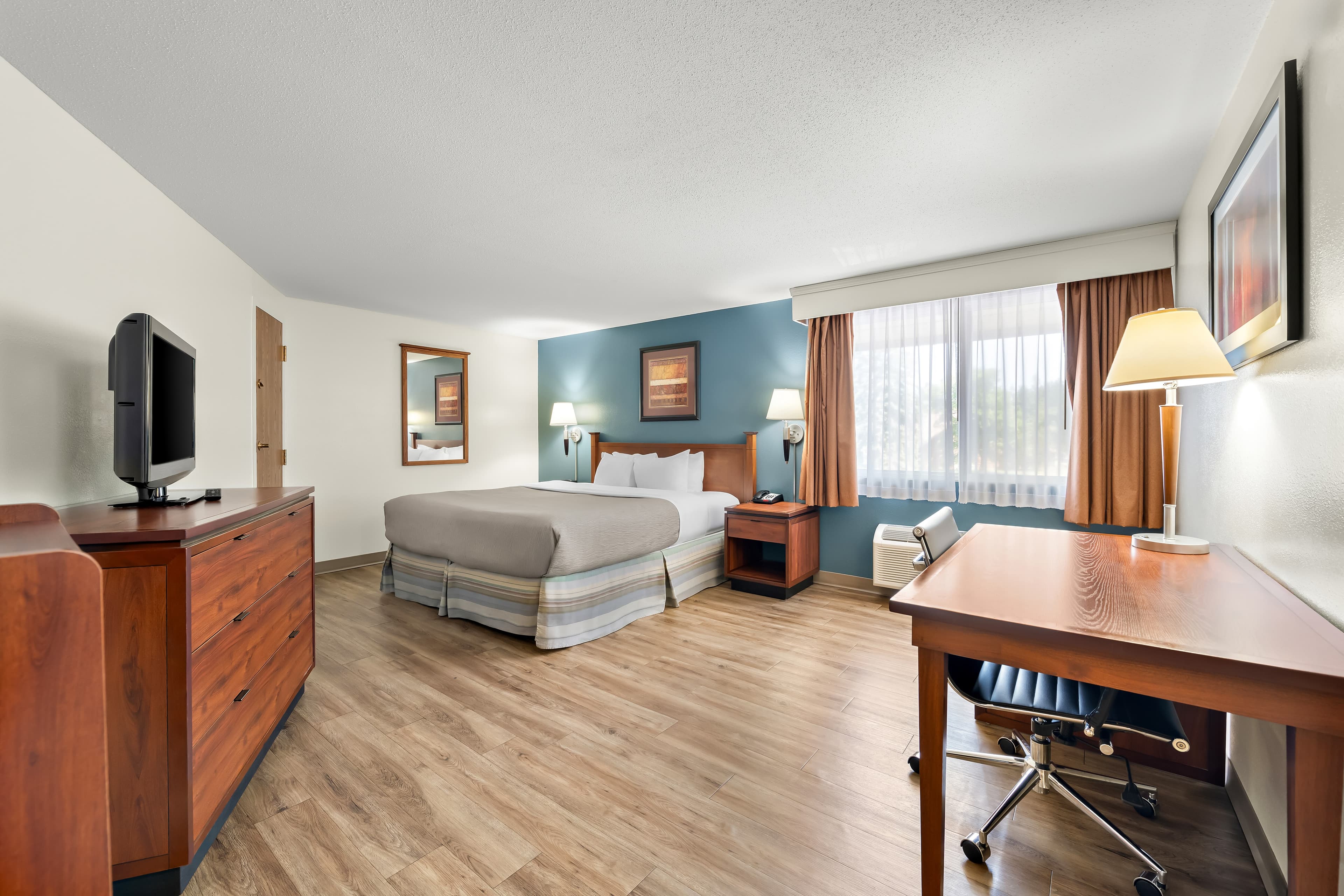 Quality Inn & Suites Black River Falls I-94 — 10