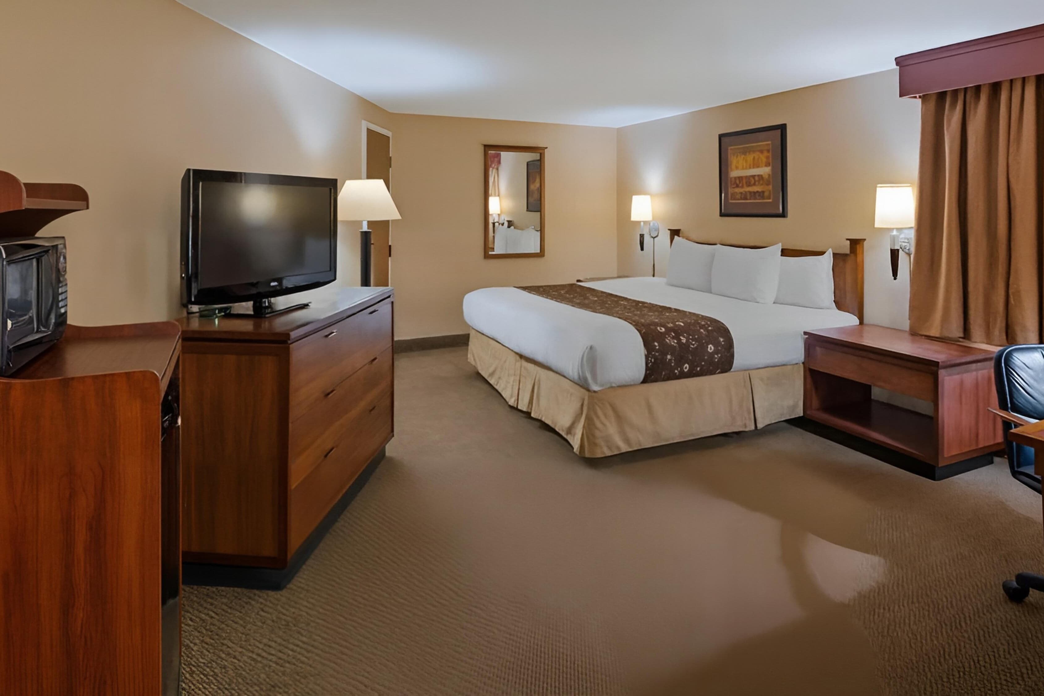 Quality Inn & Suites Black River Falls I-94 - Image 3
