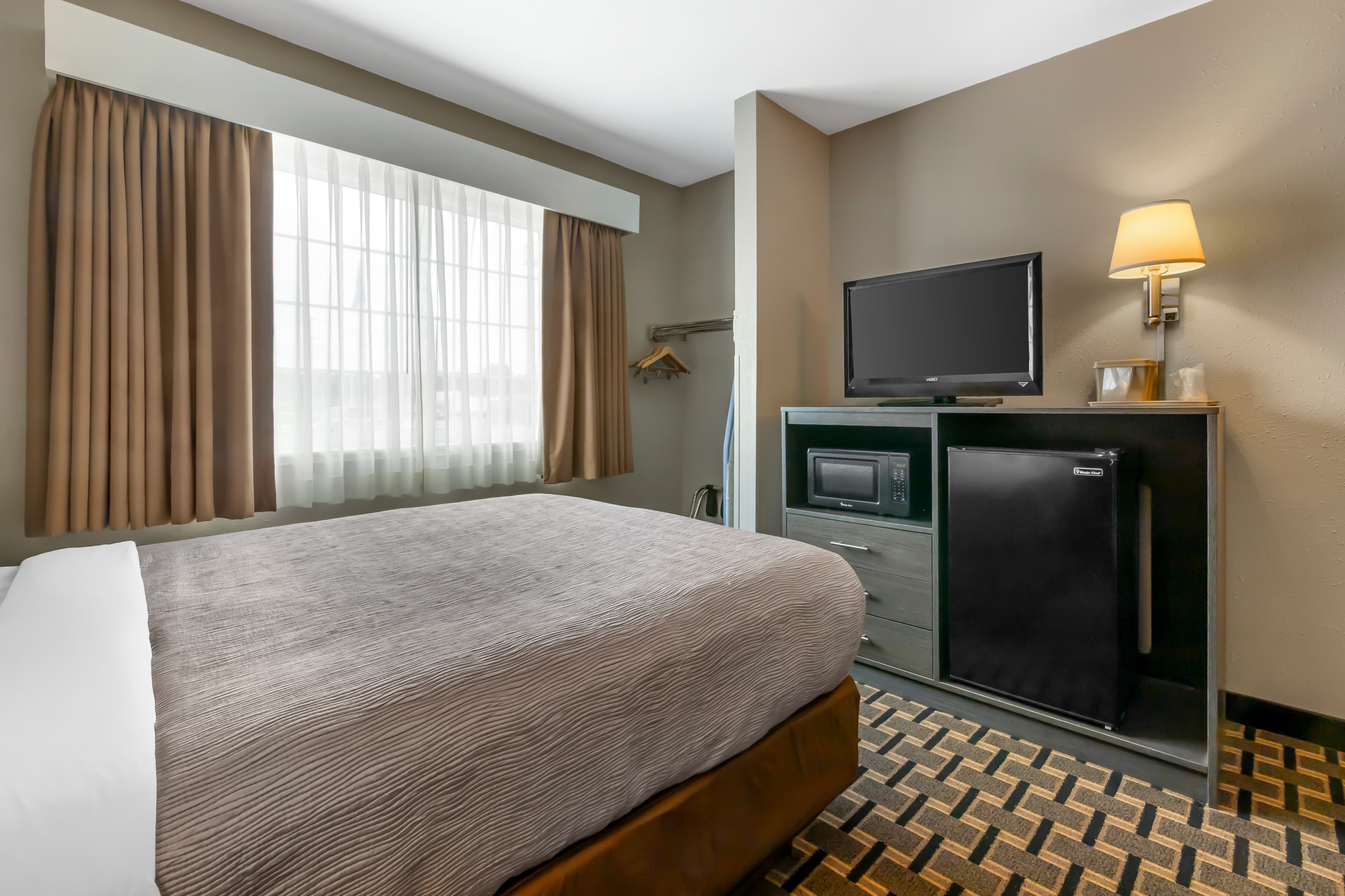 Quality Inn Mauston I-90 - Image 4