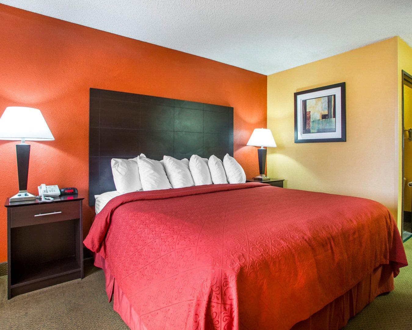 Quality Inn & Suites Kimberly - Appleton East - Image 3