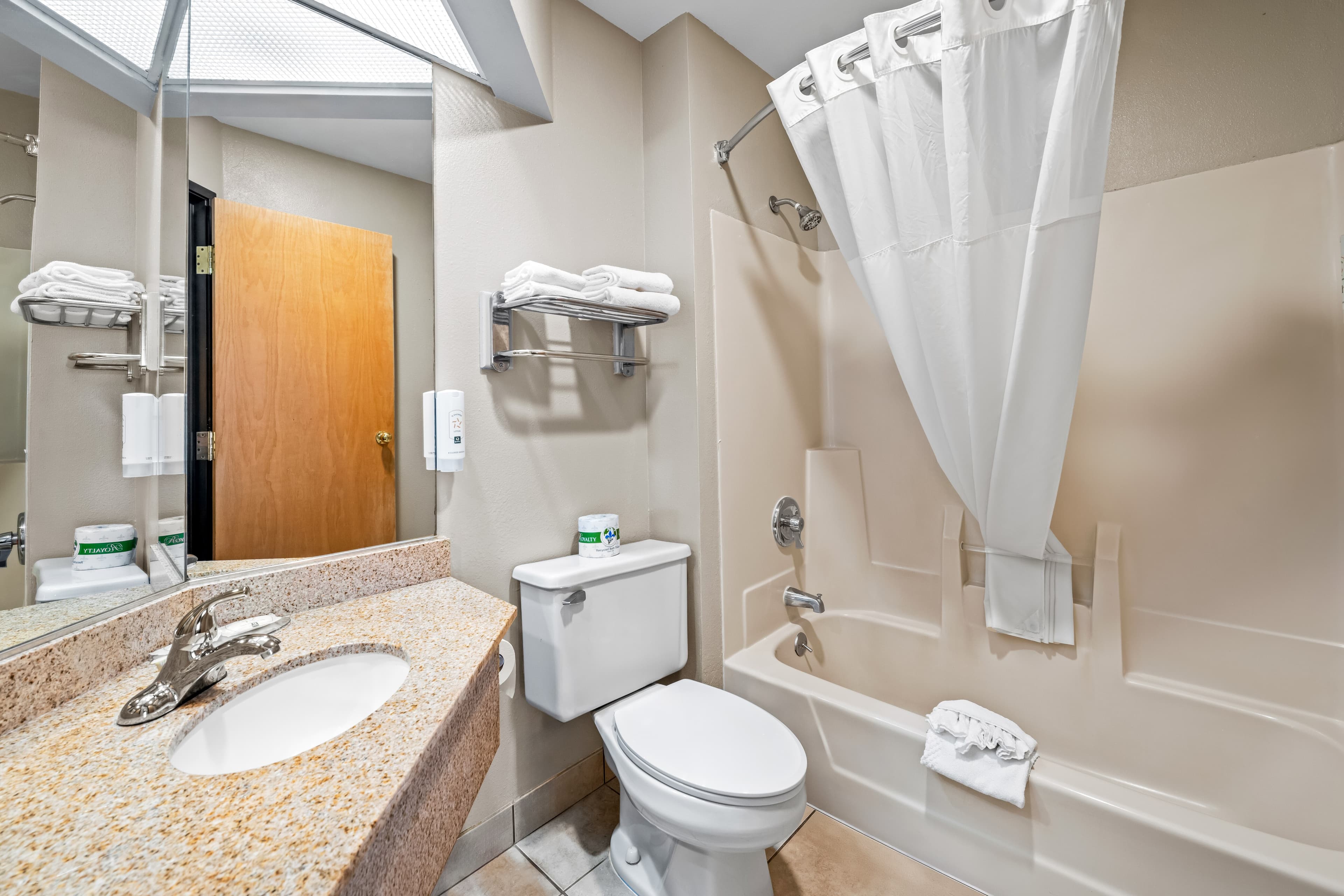 Quality Inn La Crosse North — 9