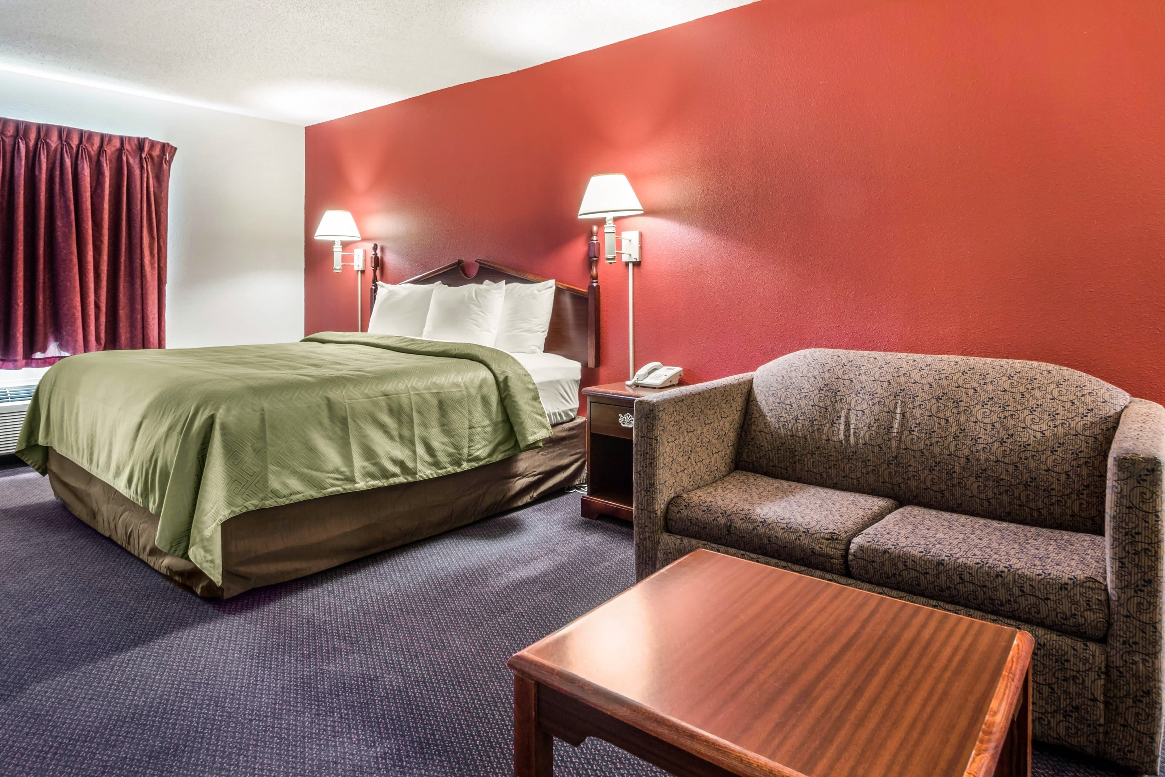 Quality Inn Redgranite — 10