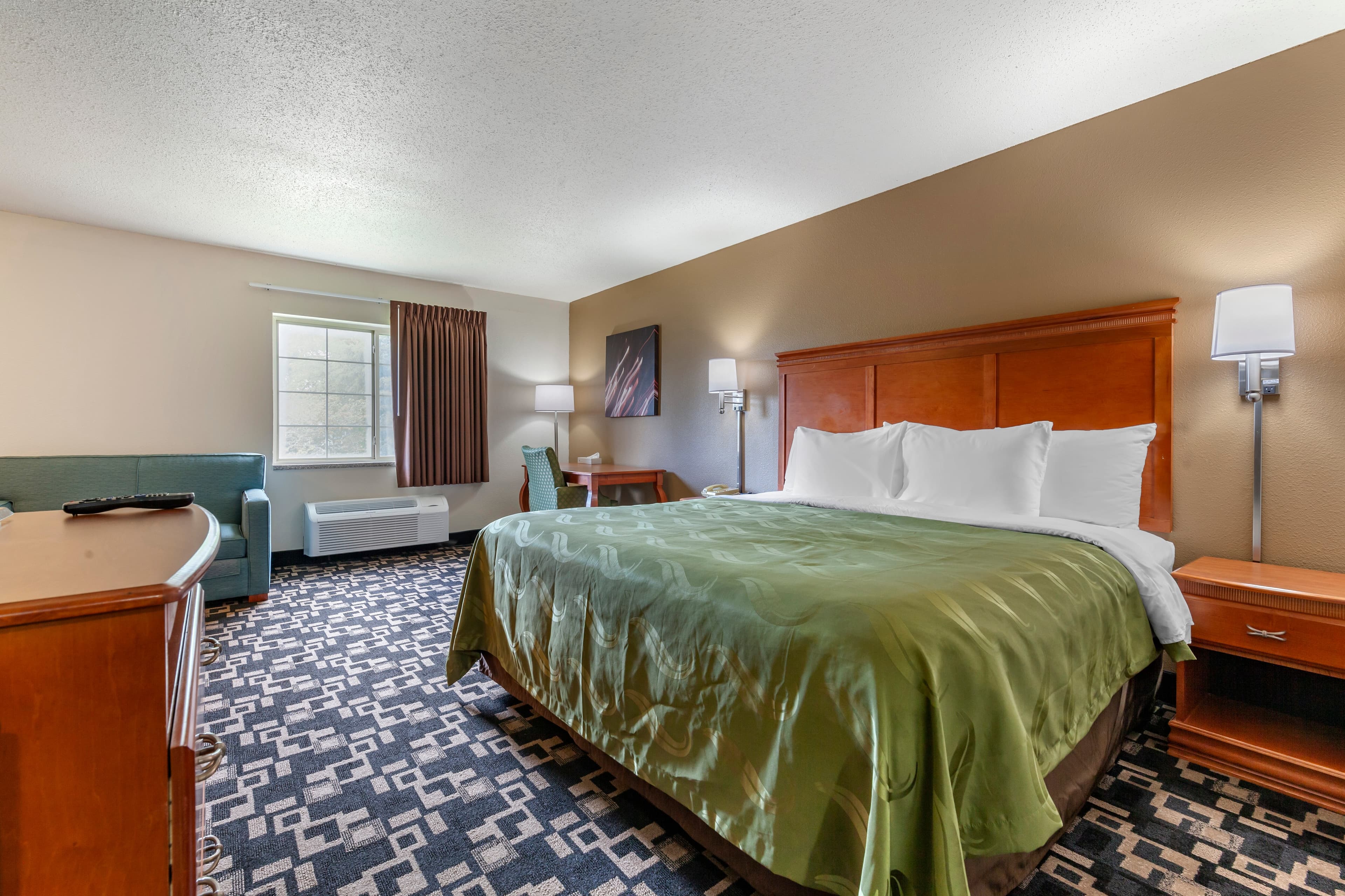 Quality Inn Redgranite — 19