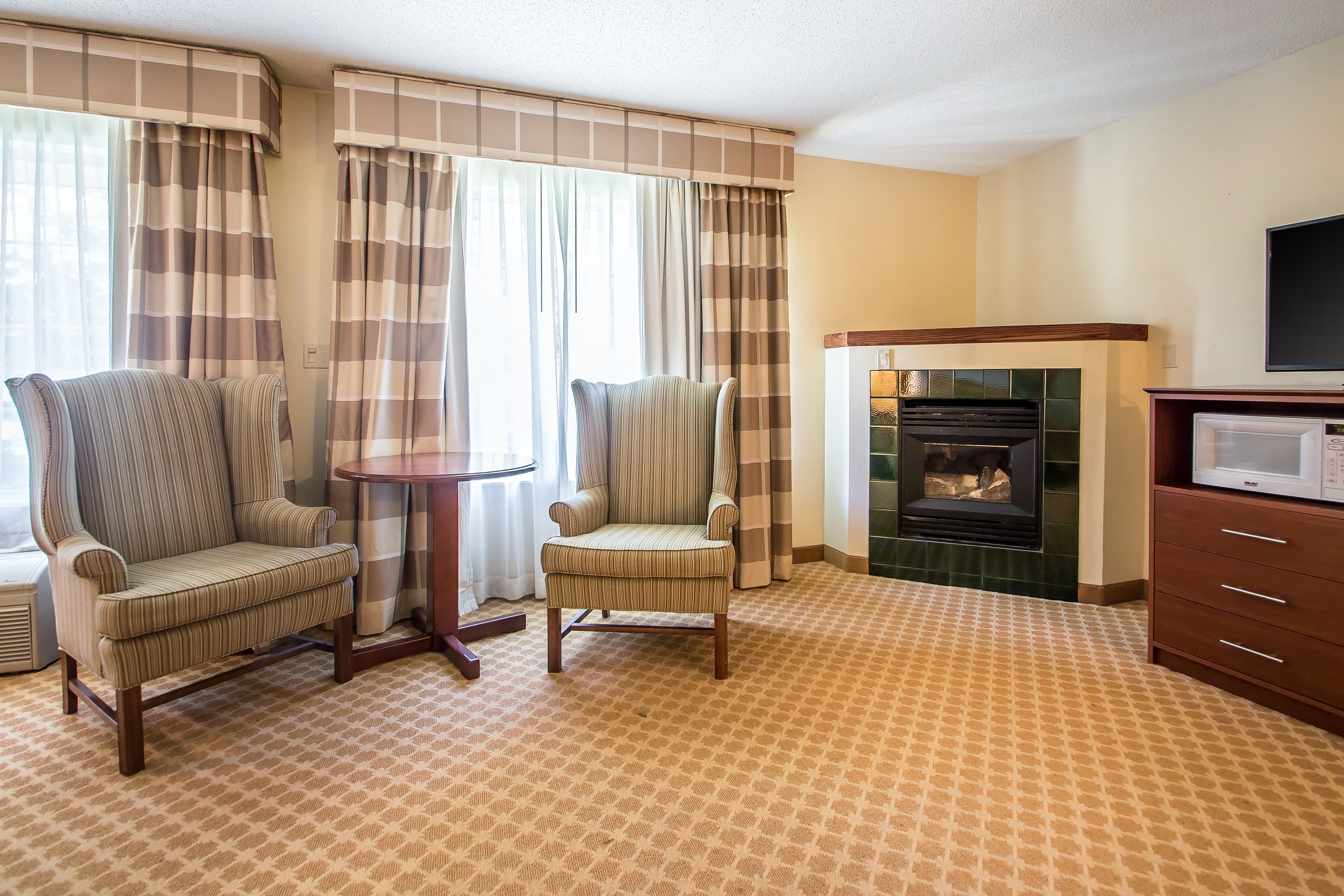 Quality Inn & Suites East Troy I-43 — 16