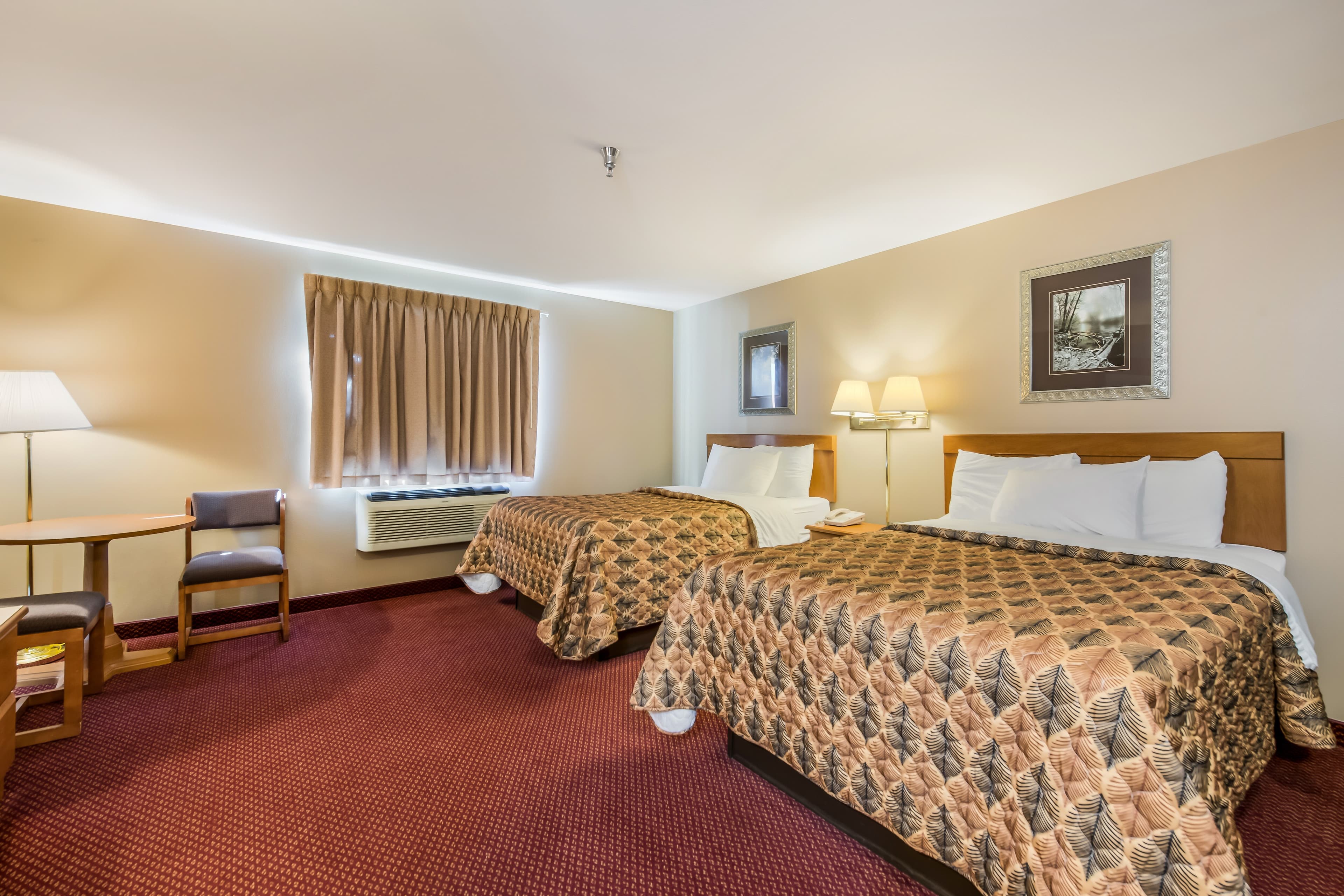Econo Lodge Rice Lake - Image 3