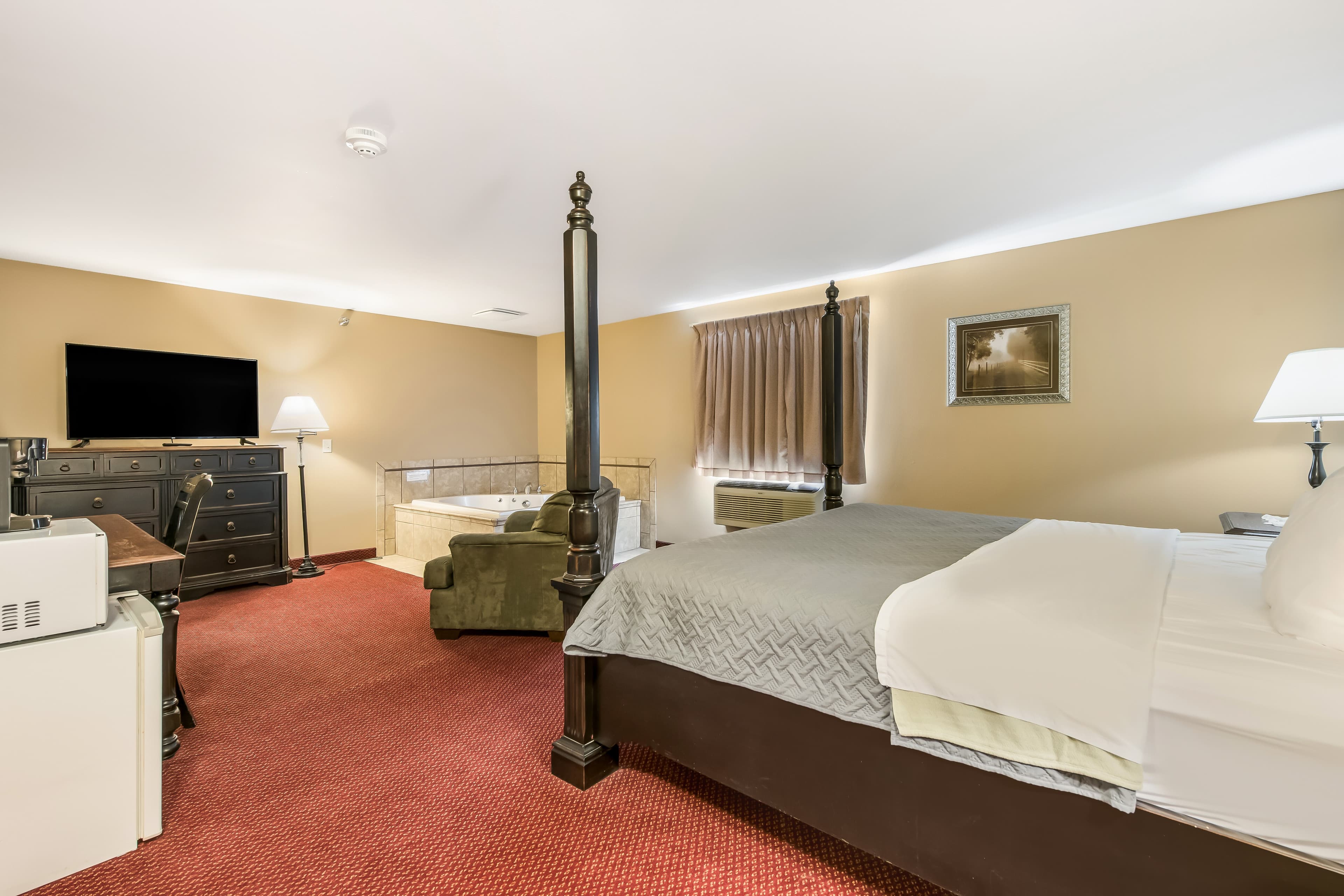 Econo Lodge Rice Lake — 23