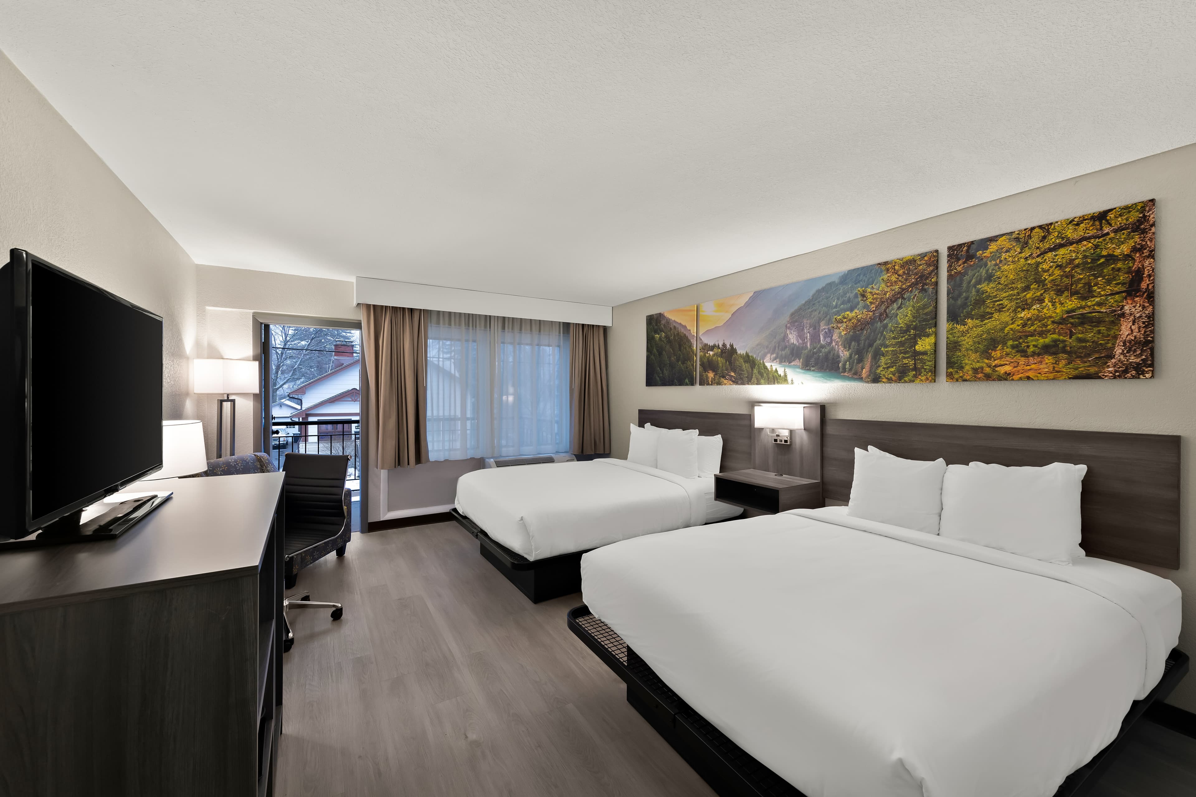 Clarion Pointe Rhinelander Downtown — 10
