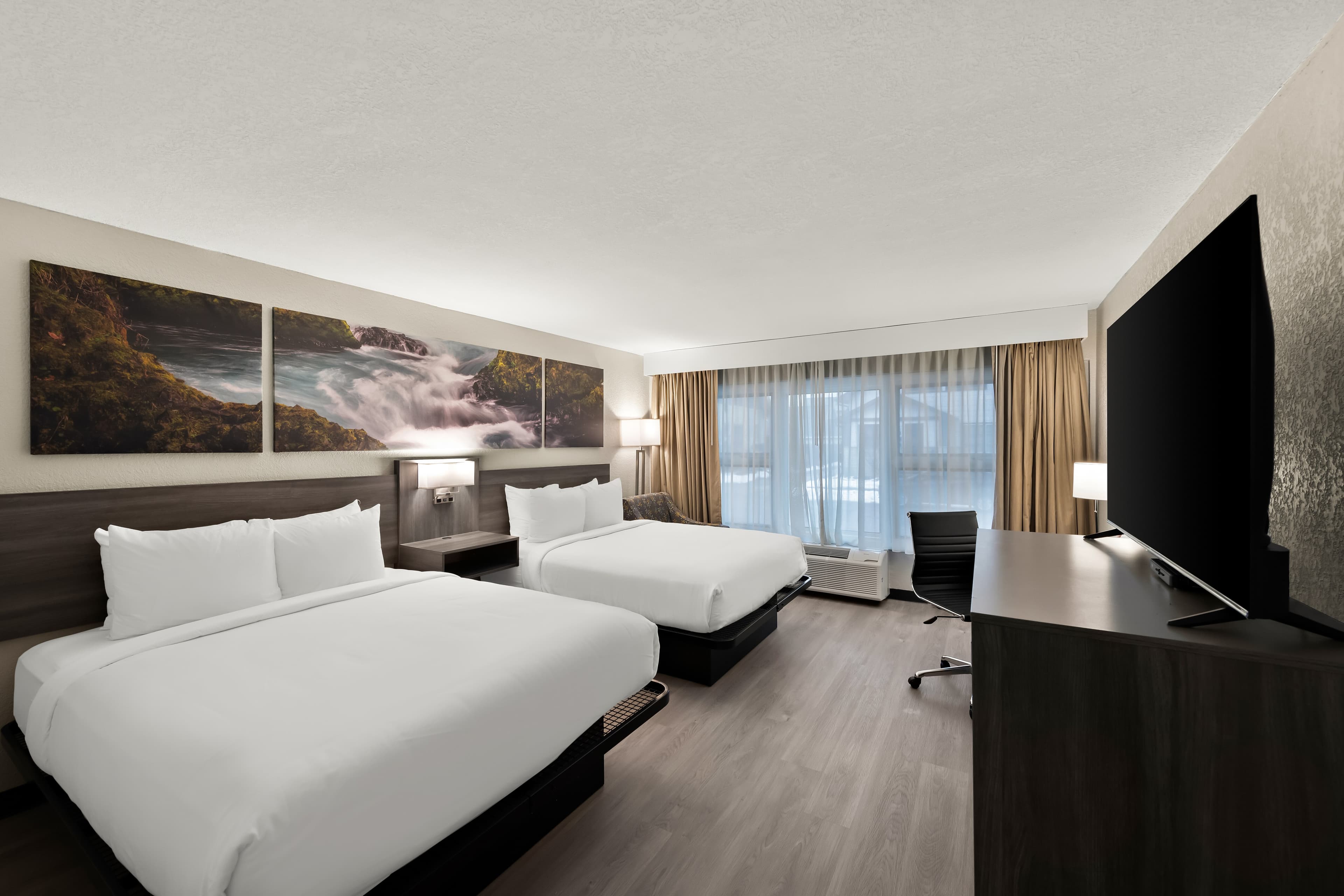 Clarion Pointe Rhinelander Downtown — 23