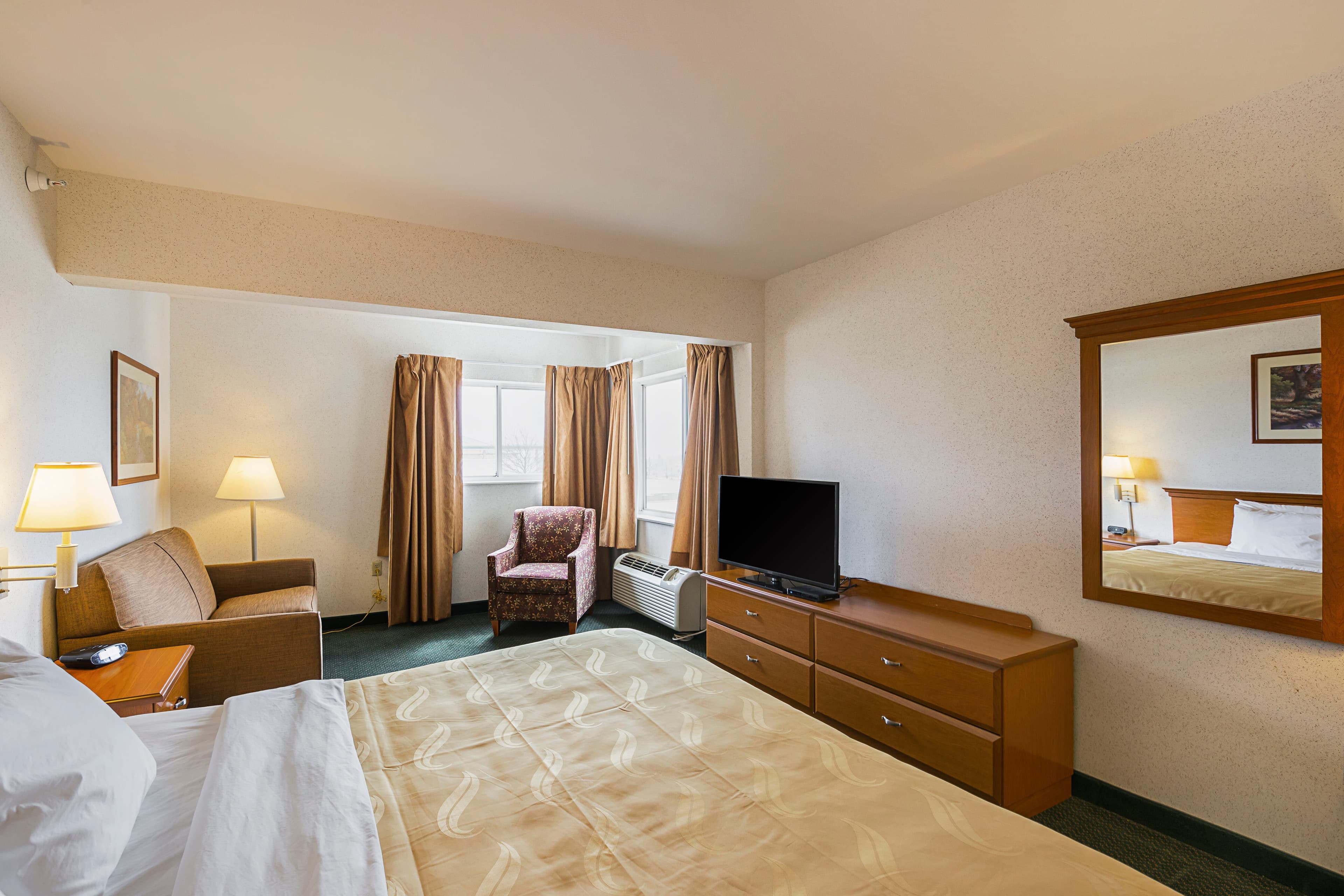 Quality Inn & Suites Belmont - Platteville — 13
