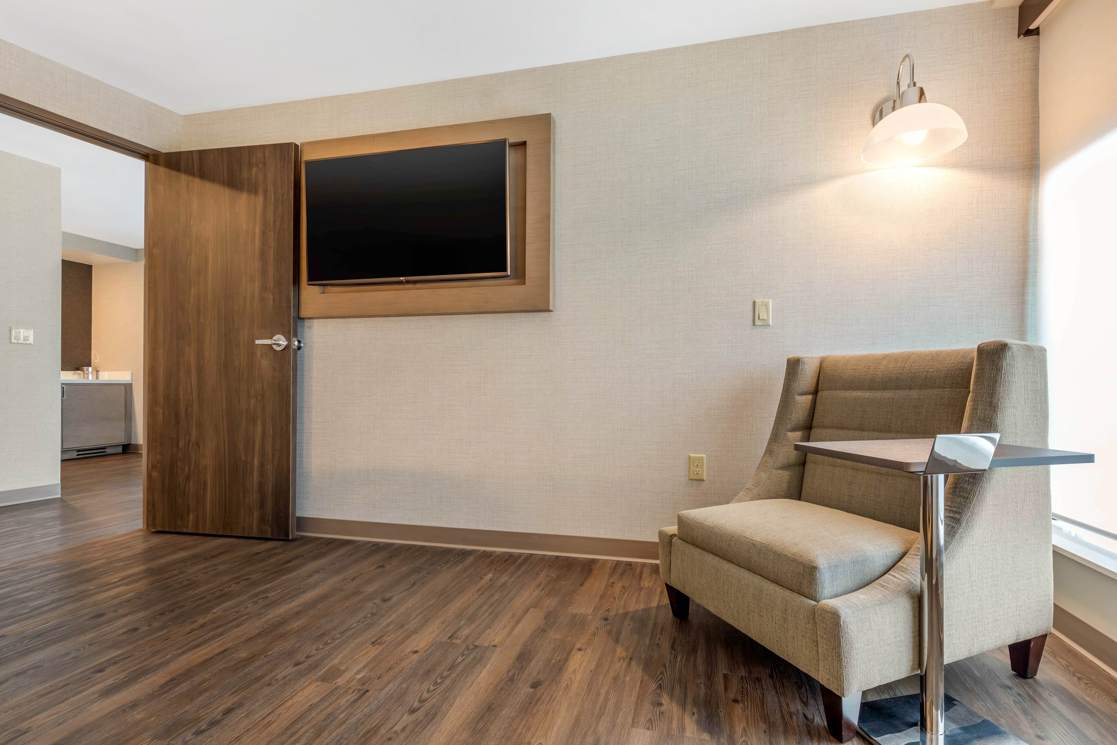 Cambria Hotel Milwaukee Downtown — 32