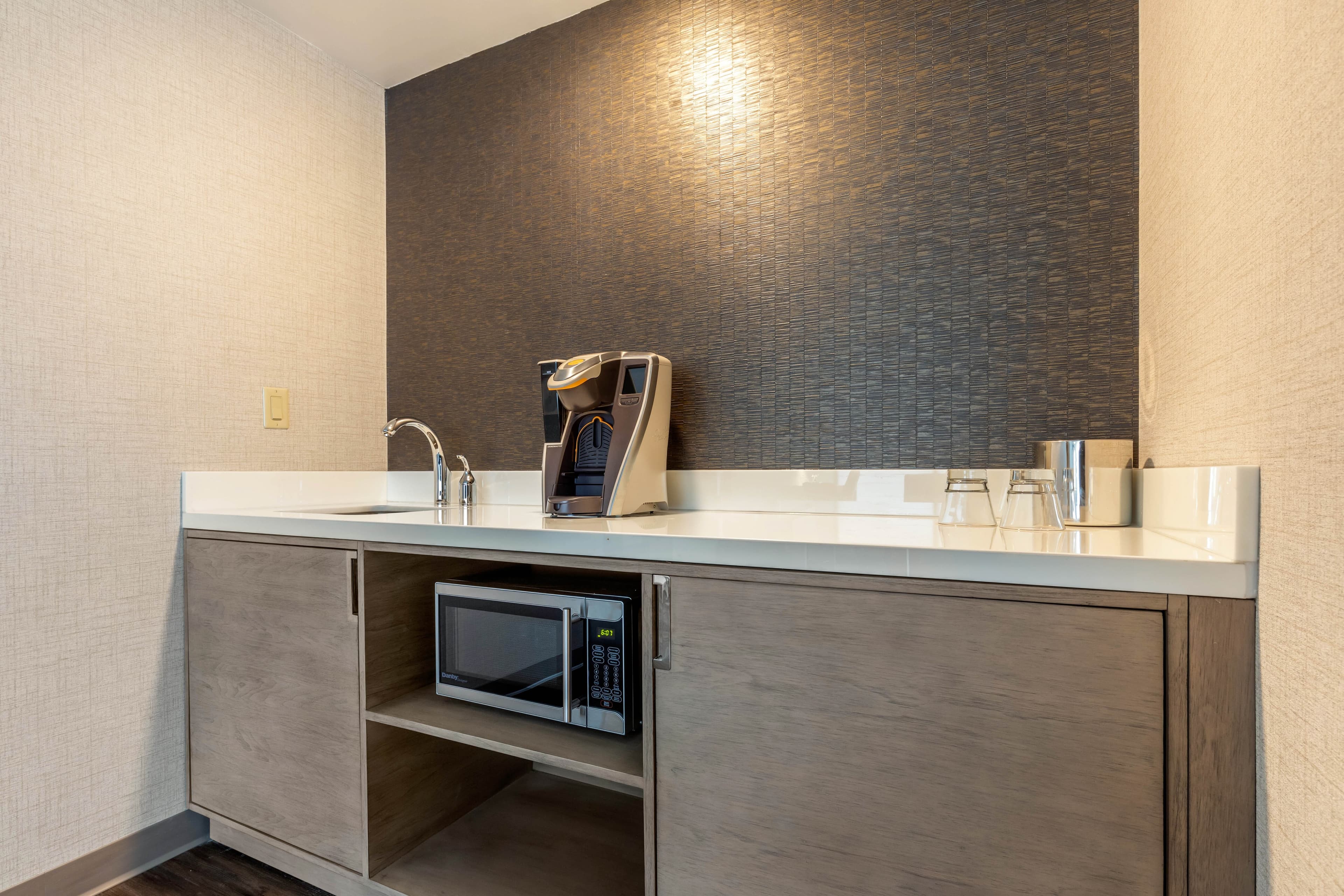 Cambria Hotel Milwaukee Downtown — 33
