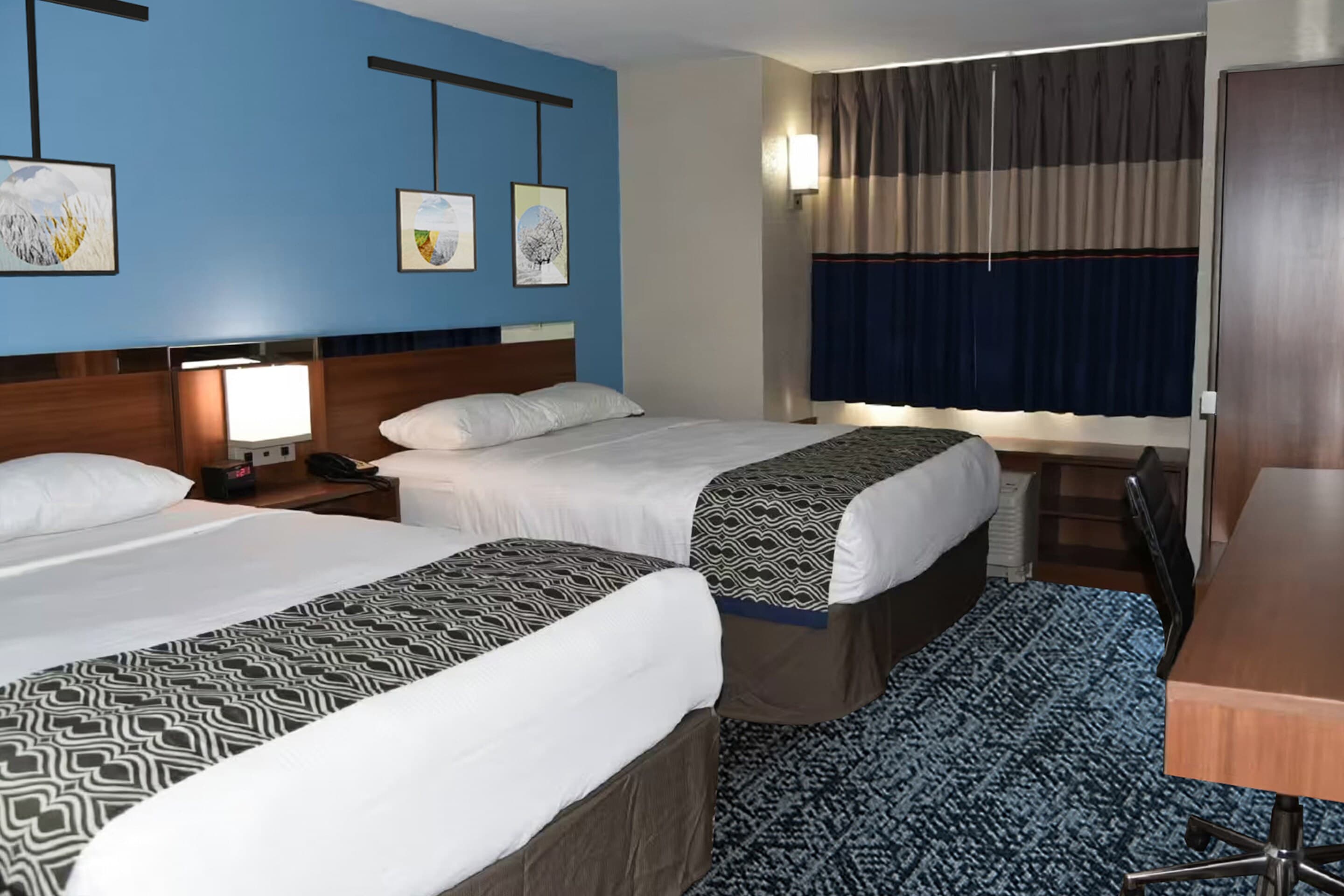 Sleep Inn & Suites Fond du Lac - Image 2