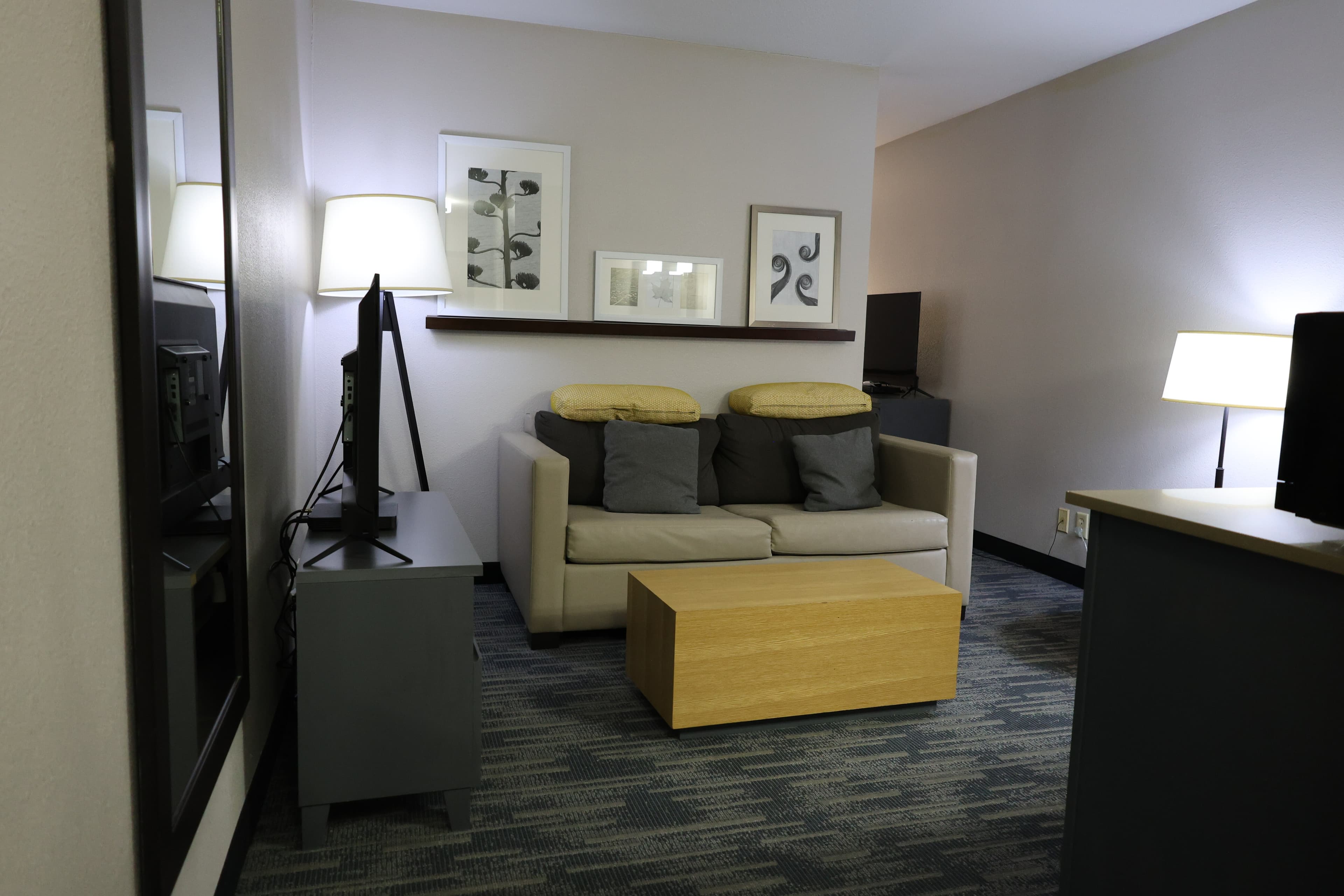 Country Inn & Suites by Radisson, Sparta, WI — 24