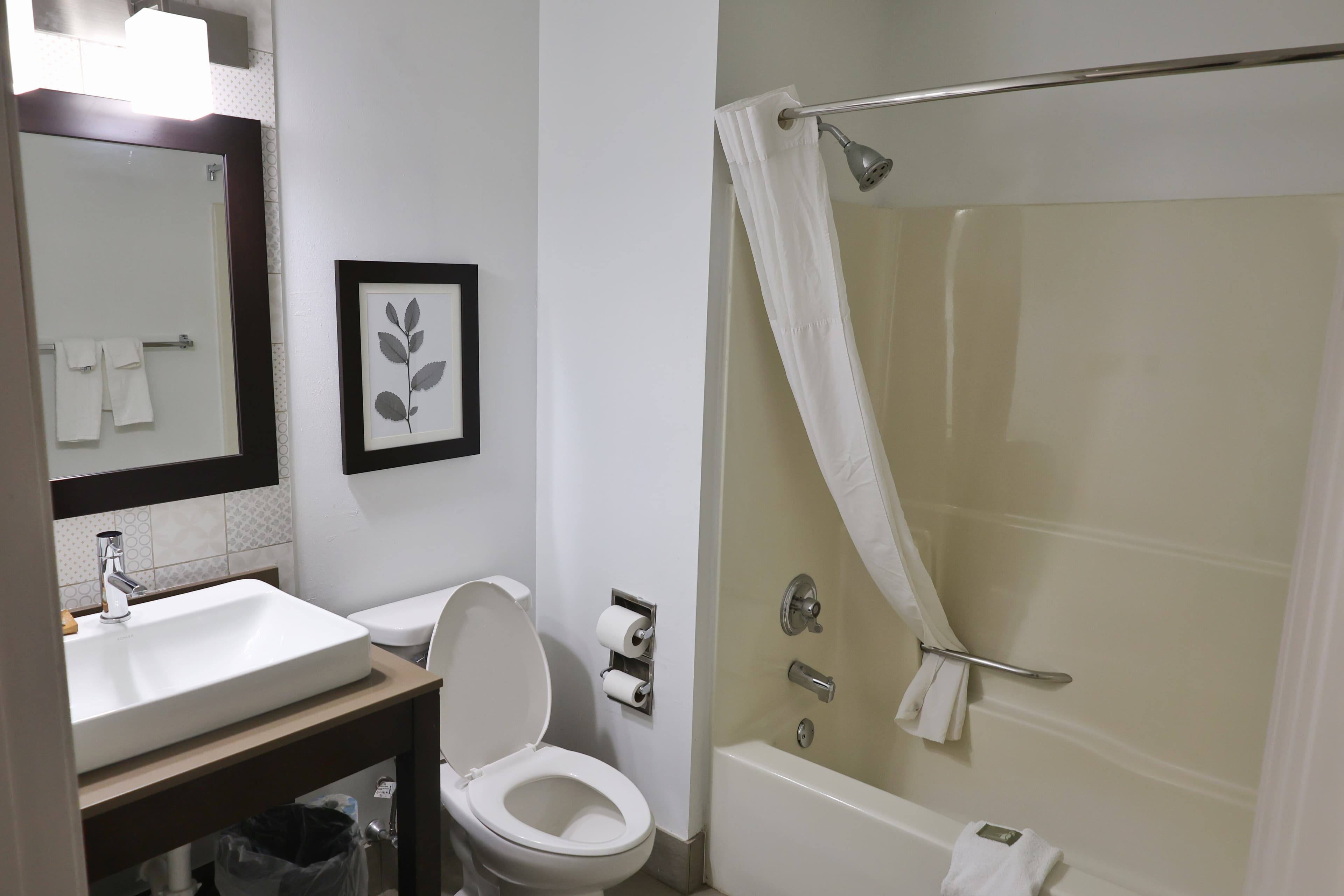 Country Inn & Suites by Radisson, Sparta, WI — 14