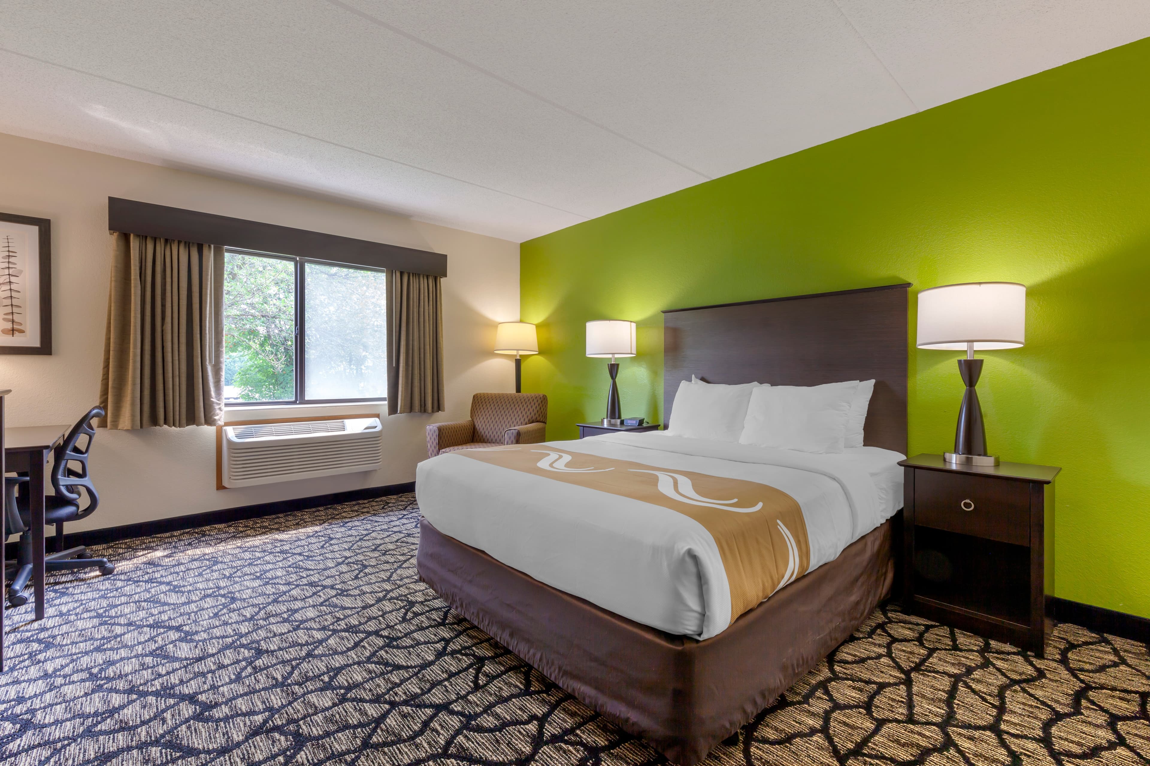 Quality Inn Oshkosh Aviation Park — 7