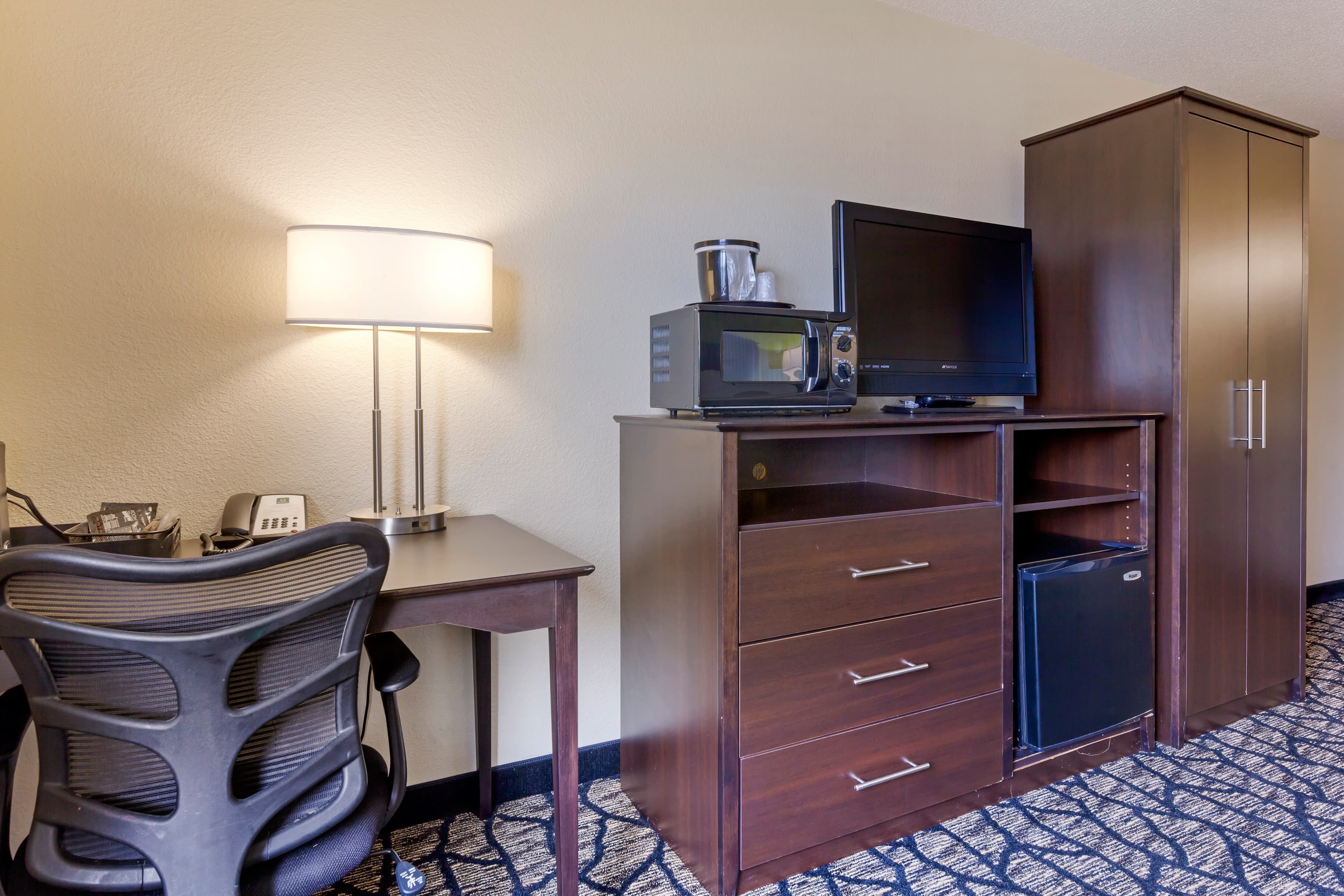 Quality Inn Oshkosh Aviation Park — 14