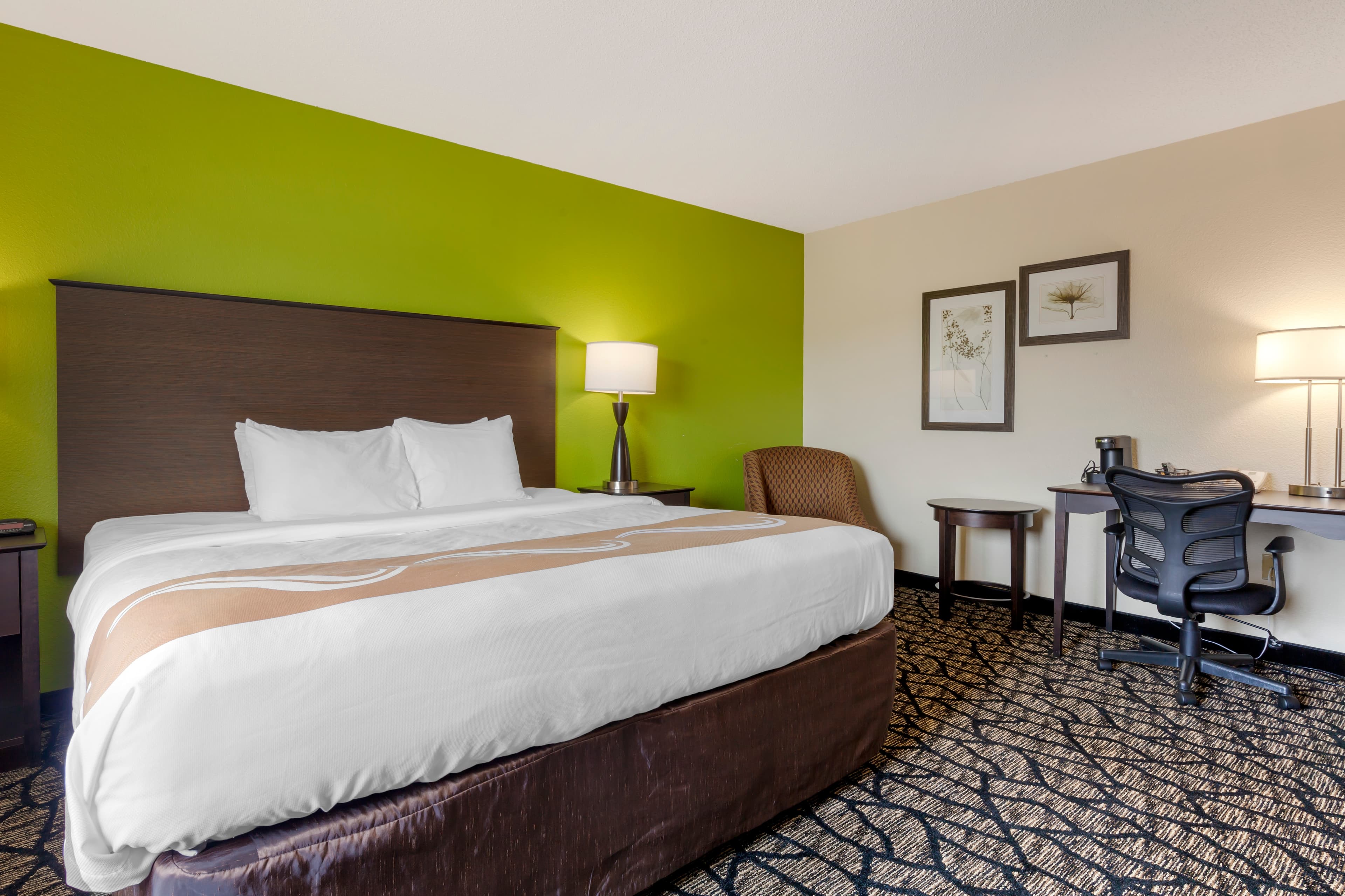 Quality Inn Oshkosh Aviation Park — 18