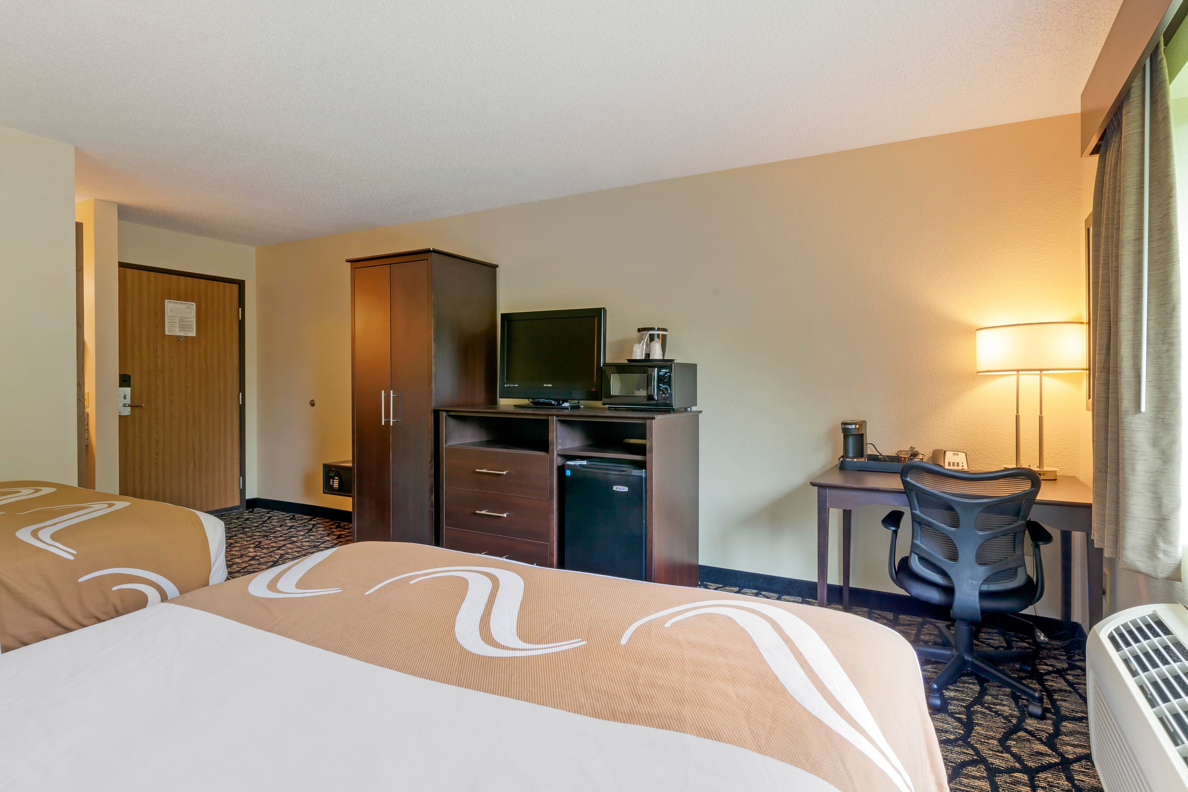 Quality Inn Oshkosh Aviation Park — 24
