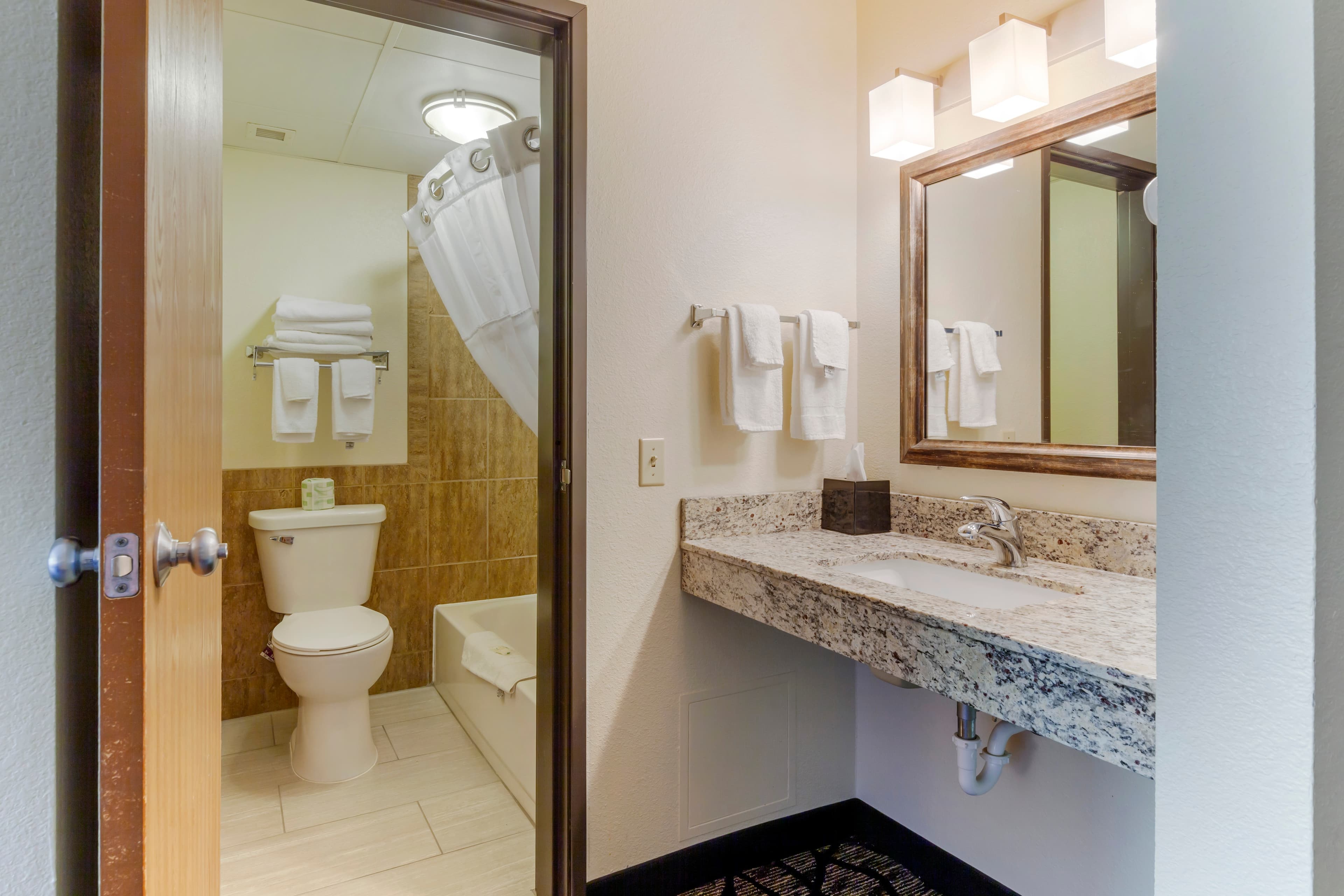 Quality Inn Oshkosh Aviation Park — 26